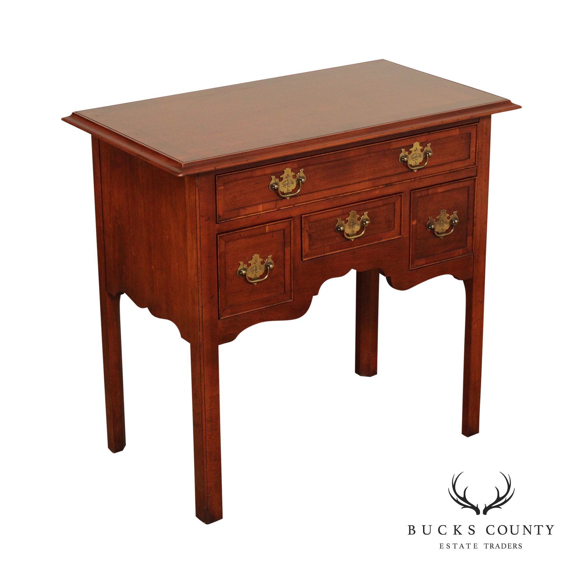 Hekman Furniture Georgian Style Banded Mahogany Lowboy