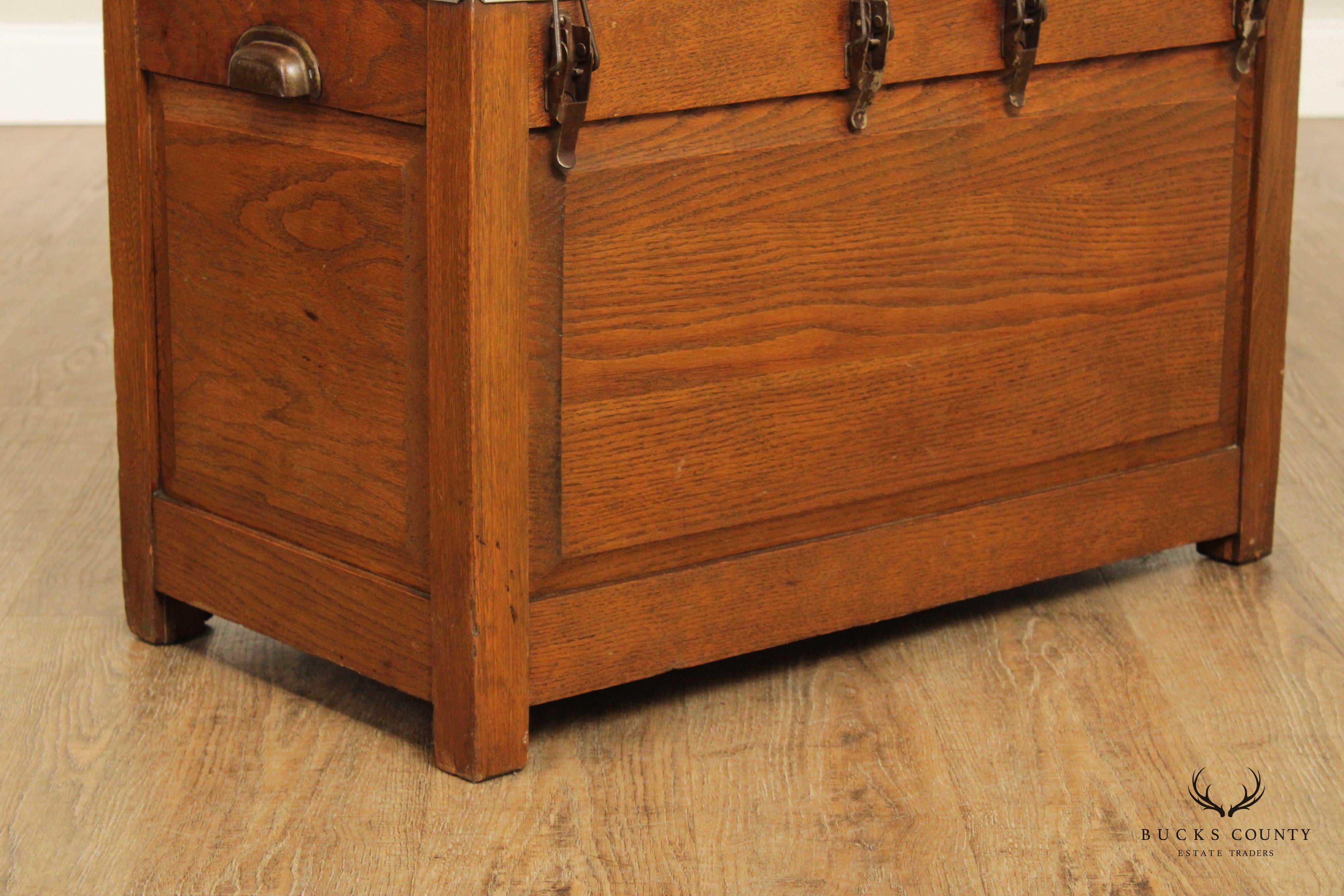 Vintage Oak Insulated Aluminum Food Carrier and Warmer