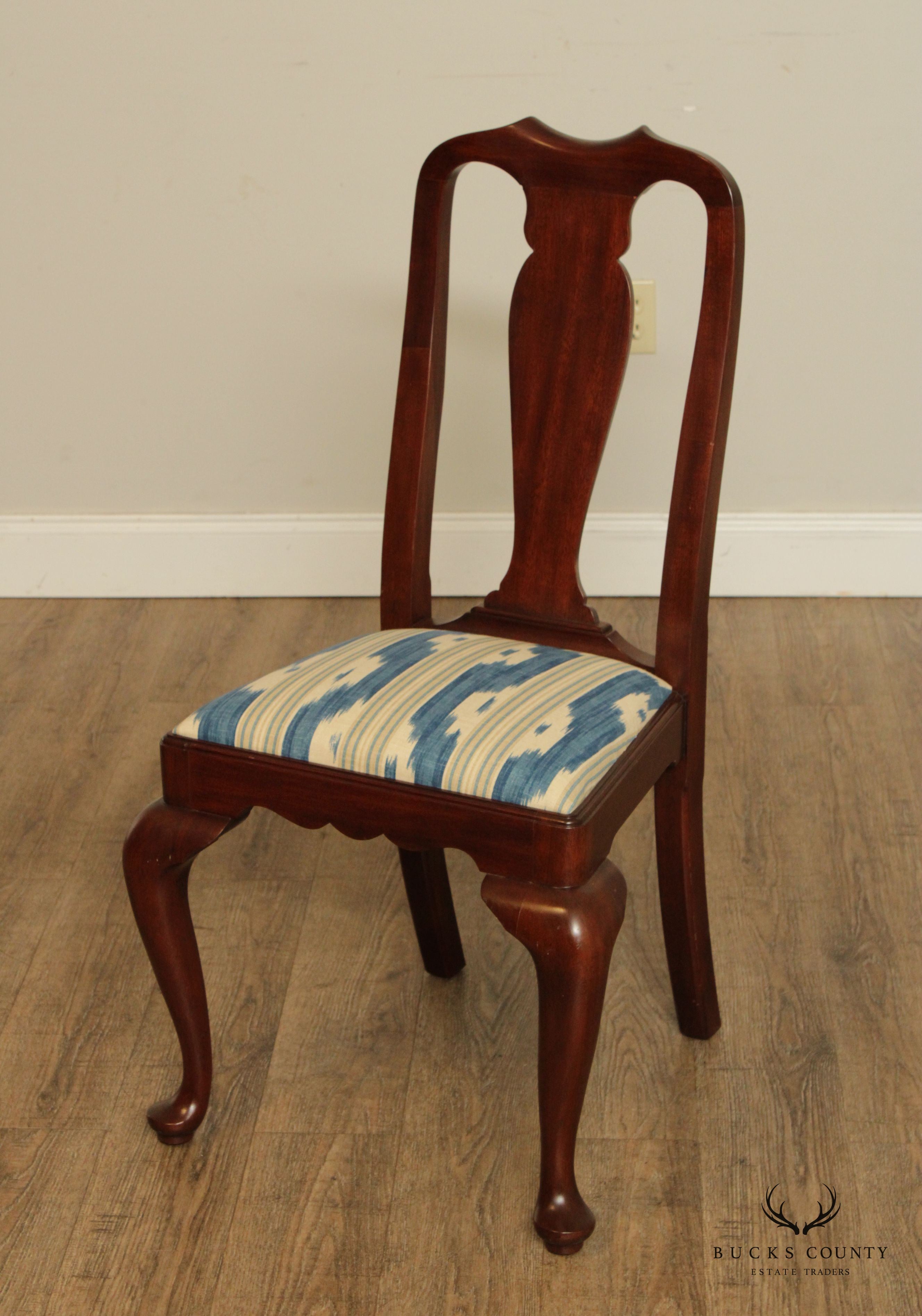 Henkel Harris Queen Anne Style Mahogany Dining Side Chair