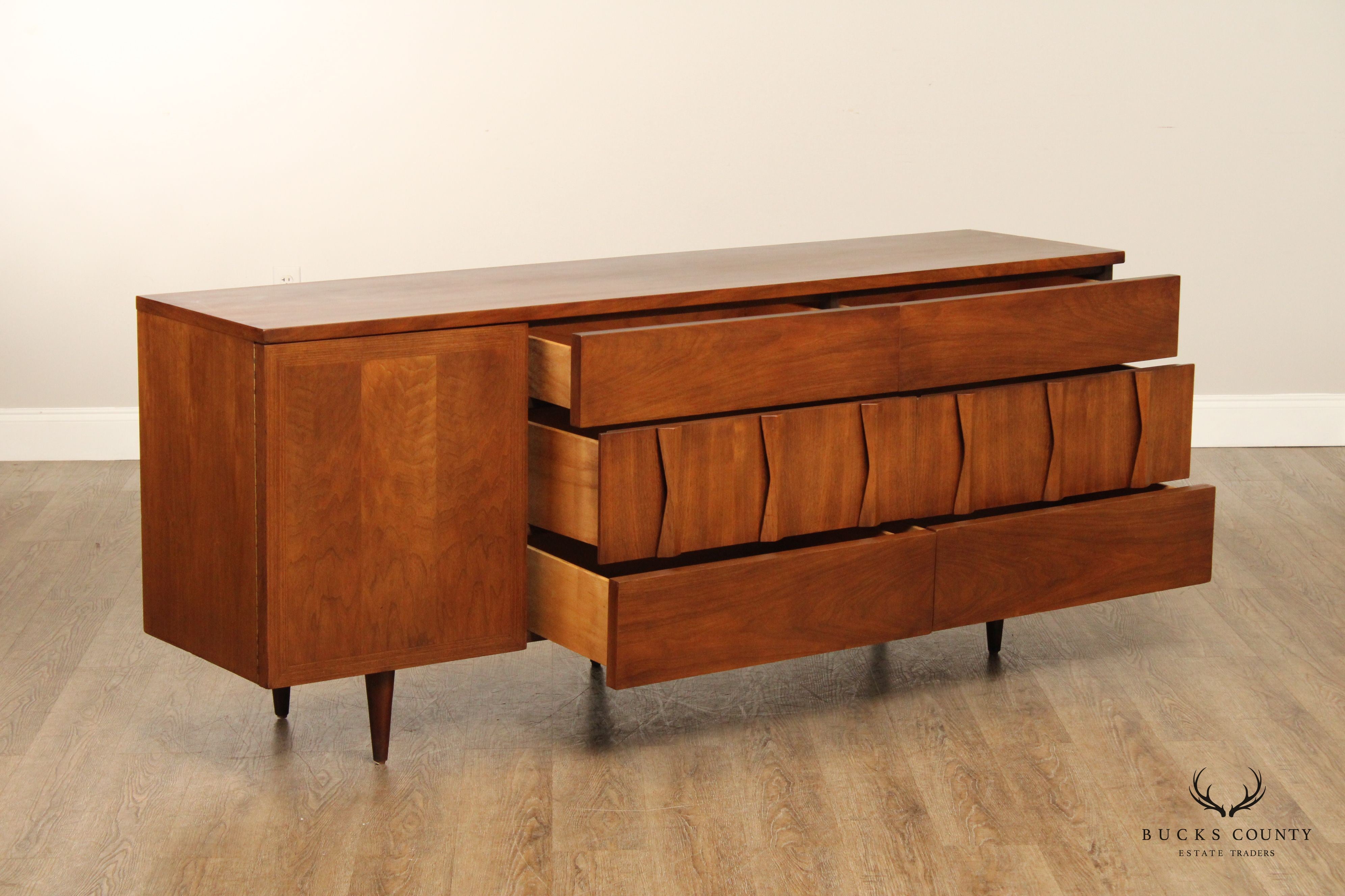 AMERICAN OF MARTINSVILLE MID CENTURY 9-DRAWER WALNUT DRESSER