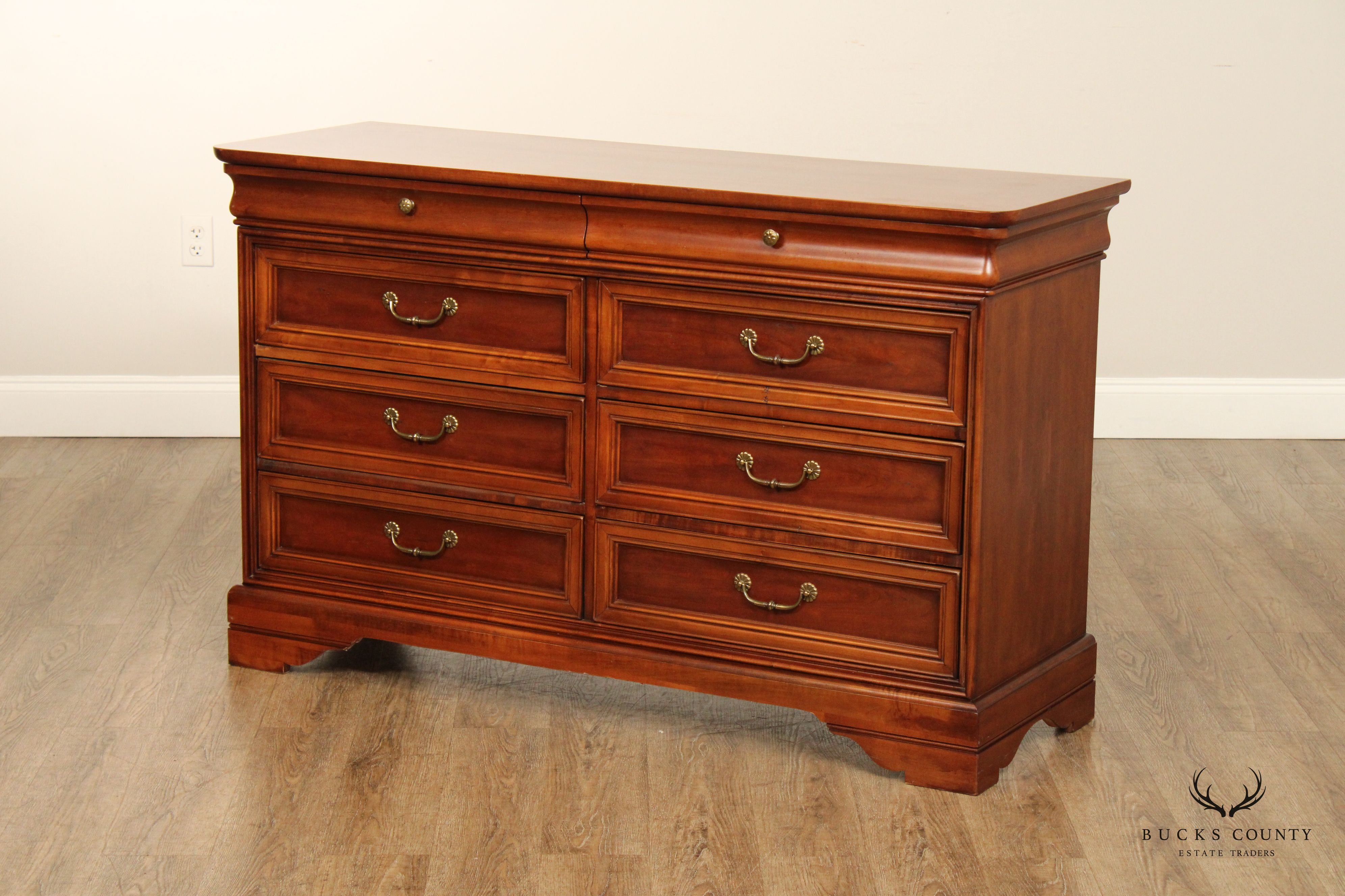 Lexington 'Chez Michelle' Louis Philippe Style Cherry Dresser