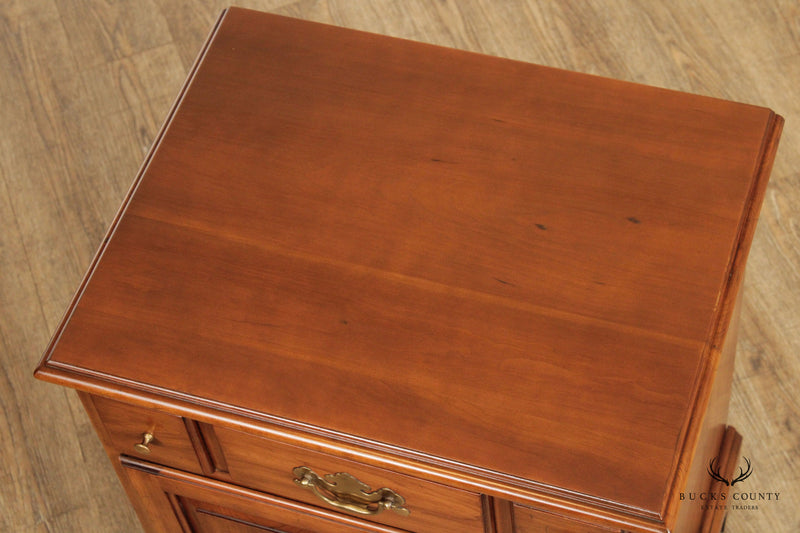 Henkel Harris Vintage Chippendale Style Pair Solid Cherry Nightstands