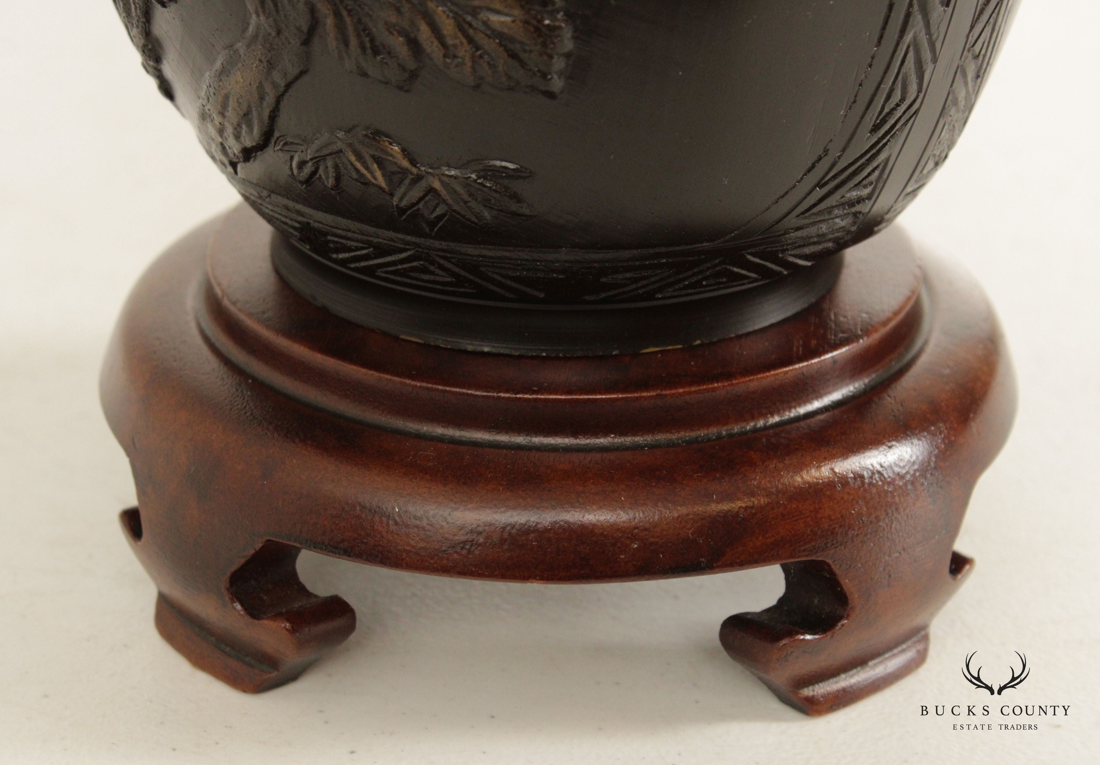 Heyward House Chinoiserie Bronze Table Lamp