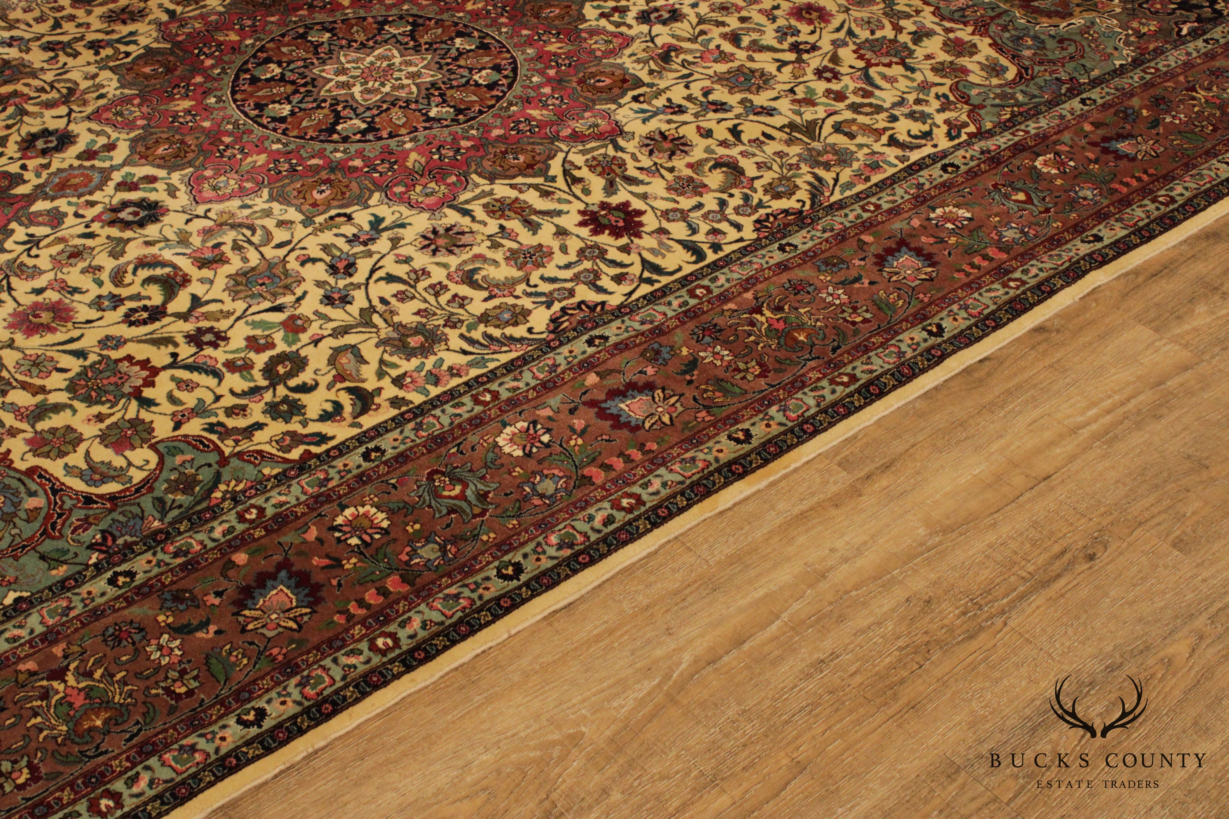 Persian Ispahan 9'10"x 6'7" Hand Knotted Wool Rug