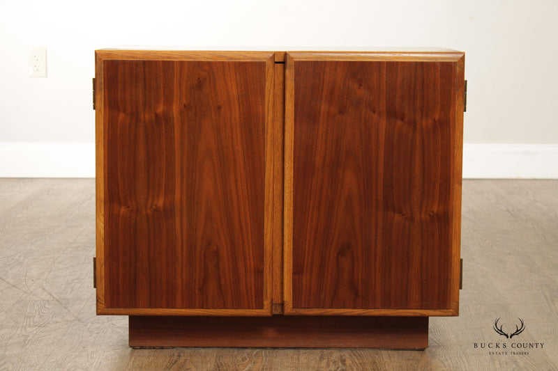 Lane Mid Century Modern Pair of Walnut Cabinet Nightstands