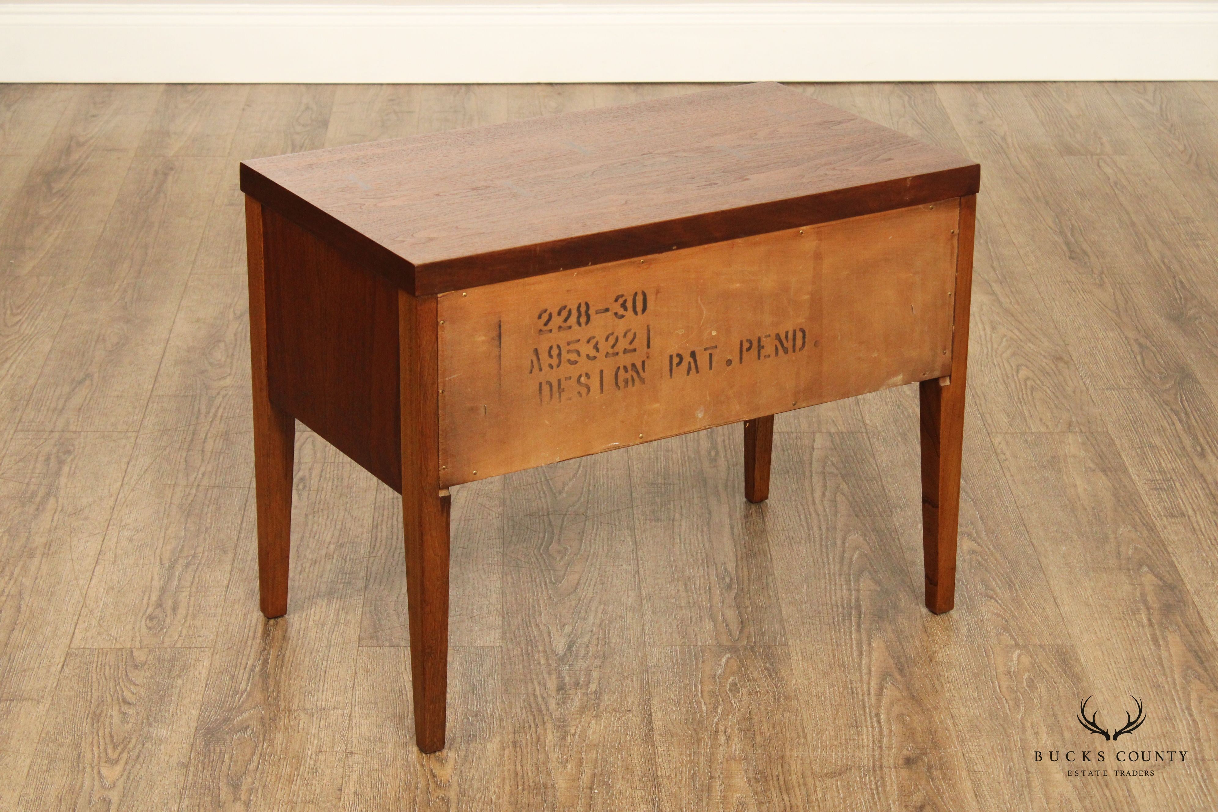 Lane 'Tuxedo' Mid Century Modern Walnut Nightstand