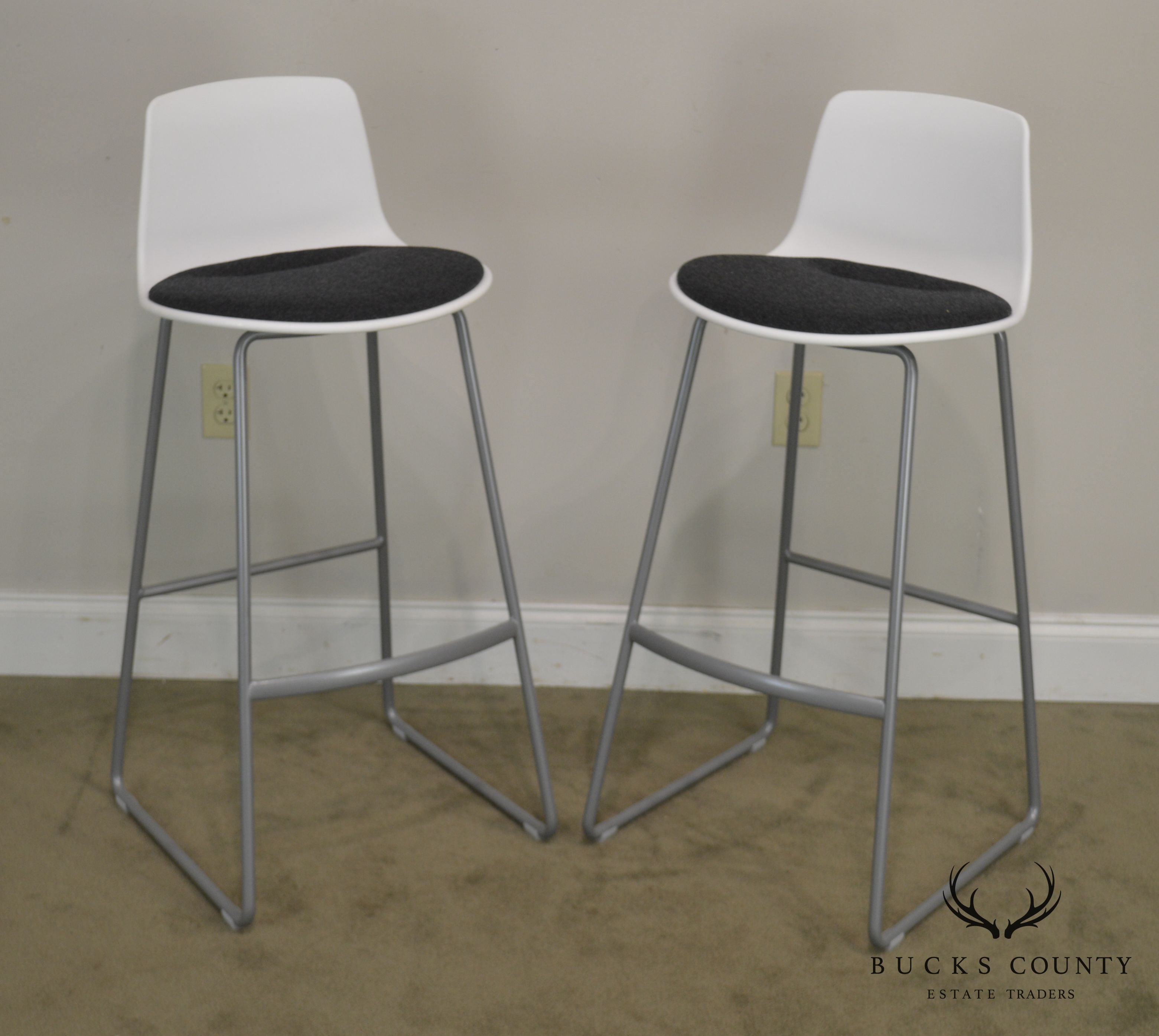 Steelcase Coalesse Enea Lottus Pair Sculpted Sled Bar Stools