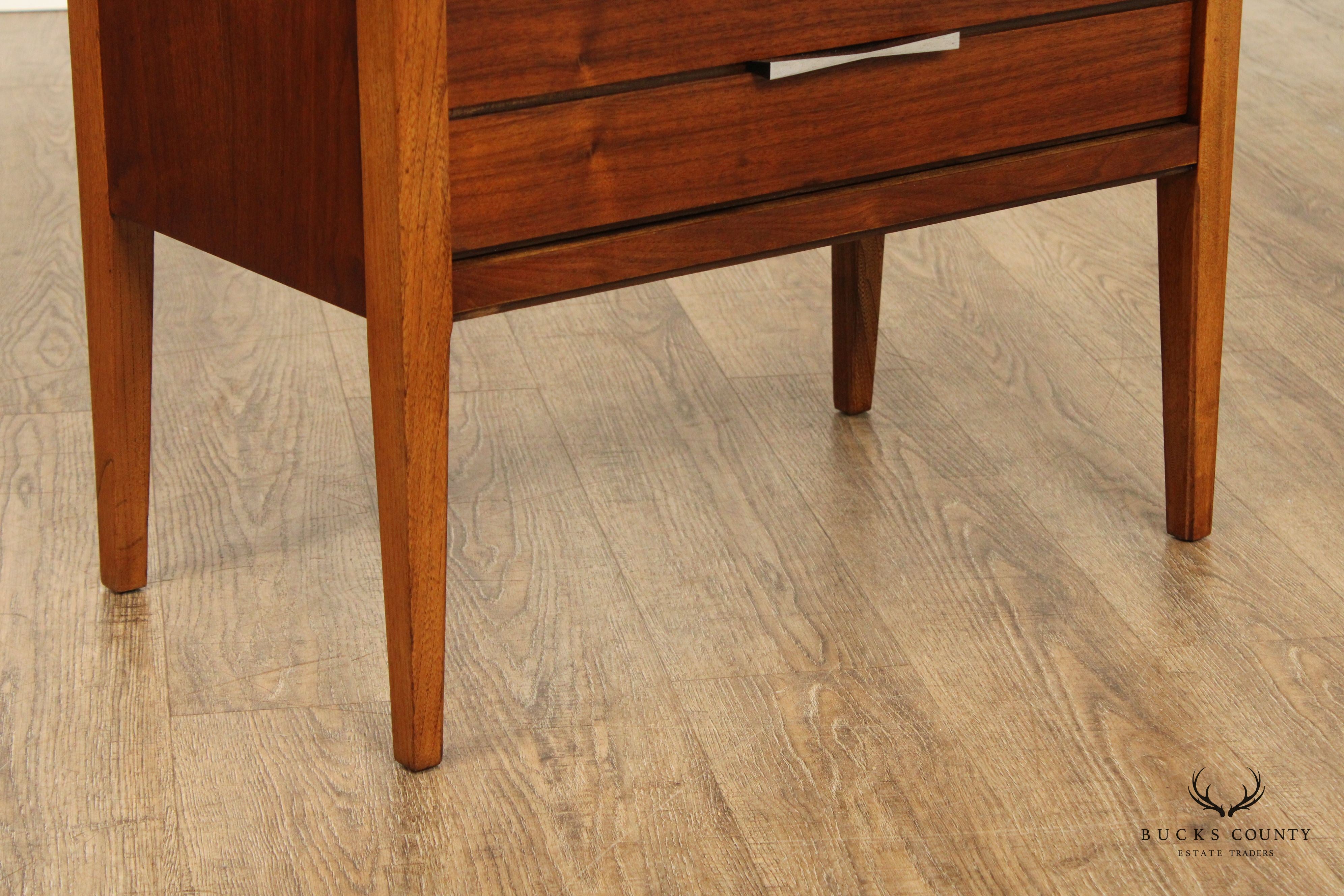 Lane 'Tuxedo' Mid Century Modern Walnut Nightstand