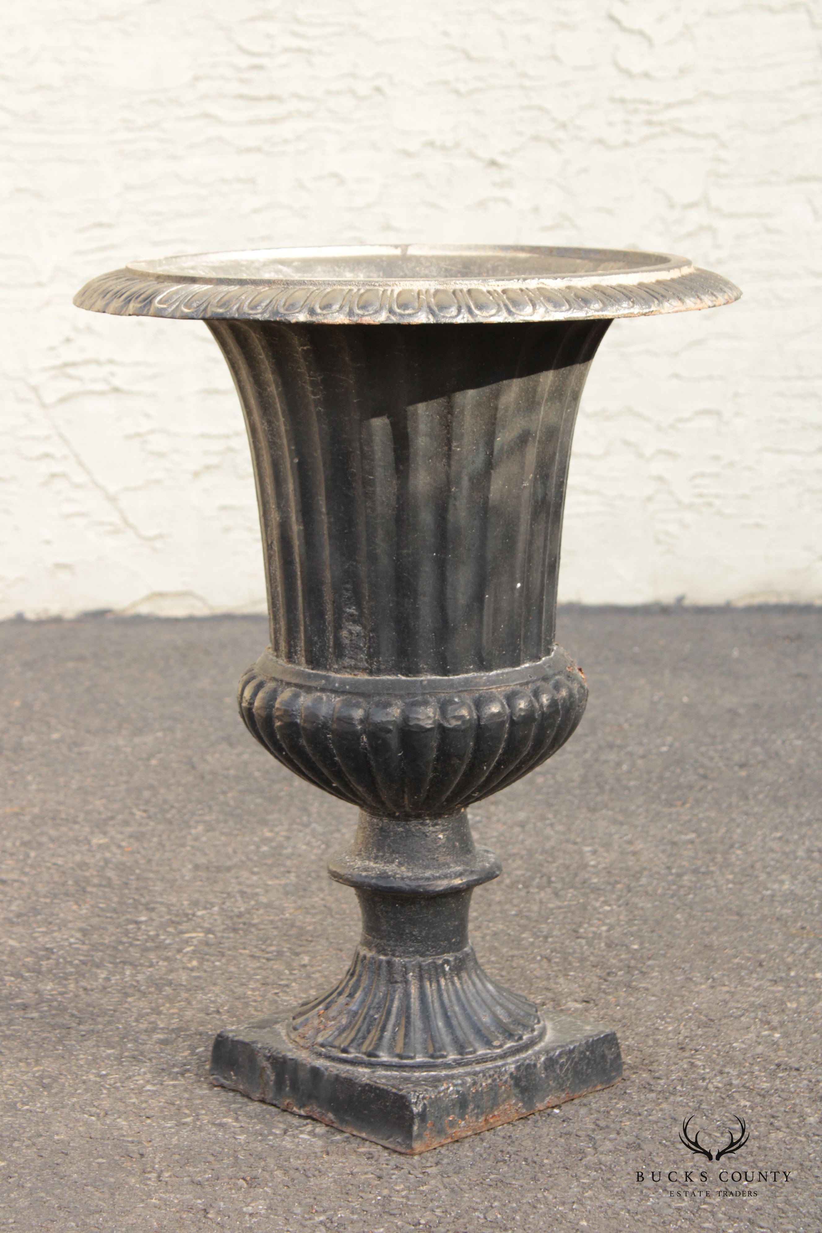 Vintage Classical Style Cast Iron Garden Urn Planter