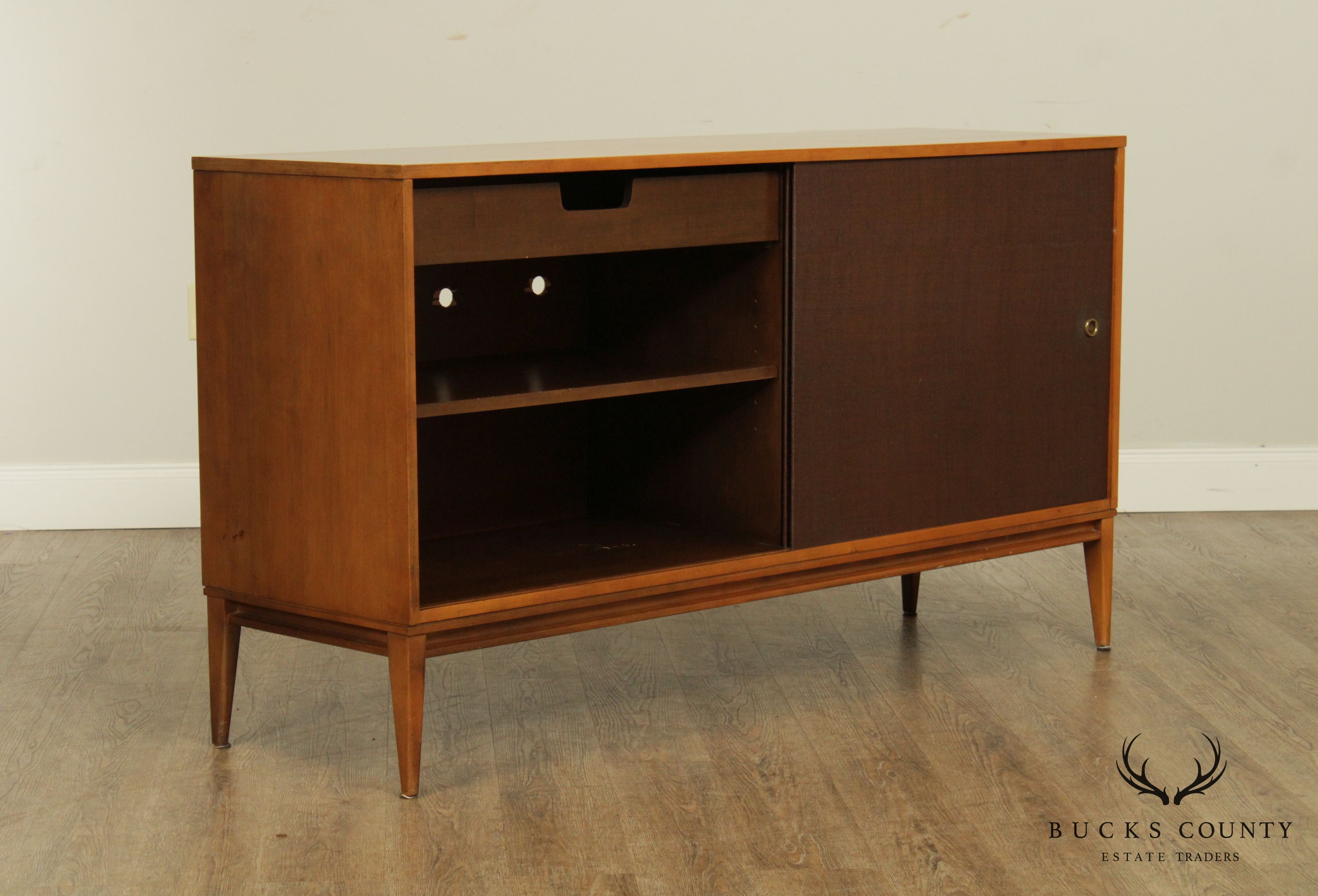 Paul McCobb Mid Century Modern Planner Group Sliding Door Credenza Sideboard