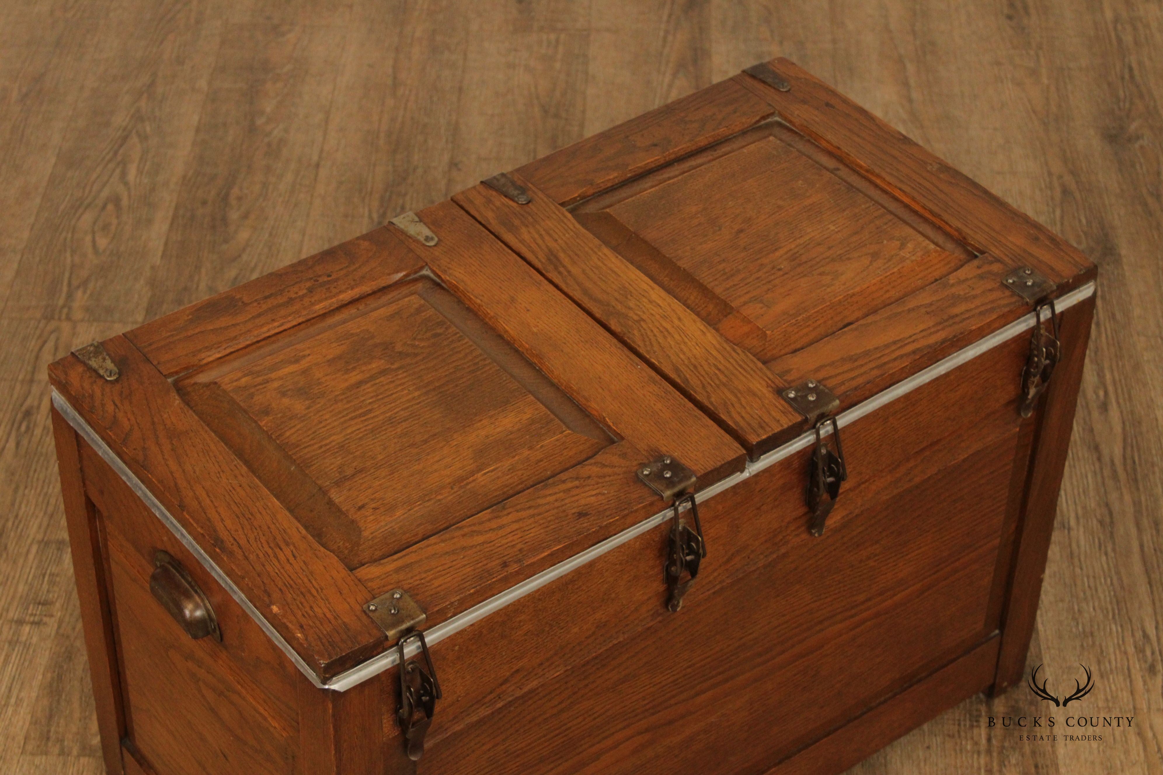 Vintage Oak Insulated Aluminum Food Carrier and Warmer