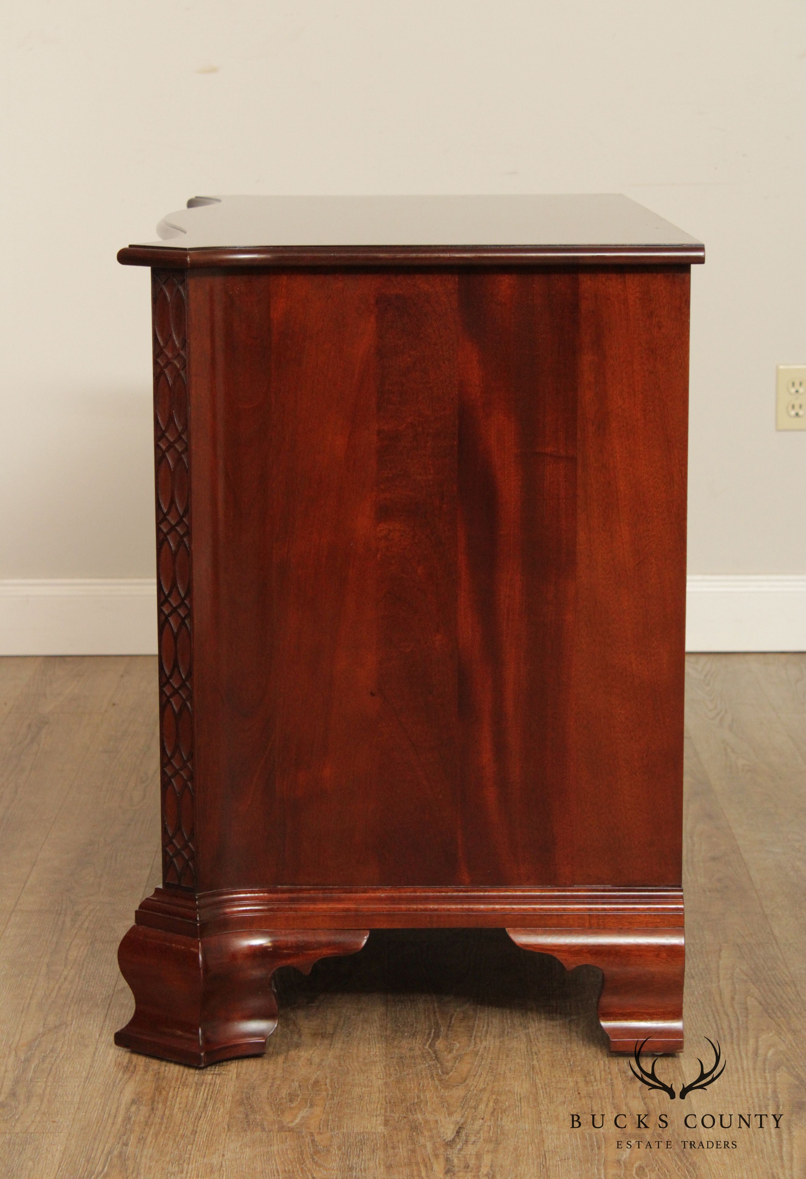 Stickley Colonial Williamsburg Reserve Collection Mahogany Chippendale Style Chest of Drawers