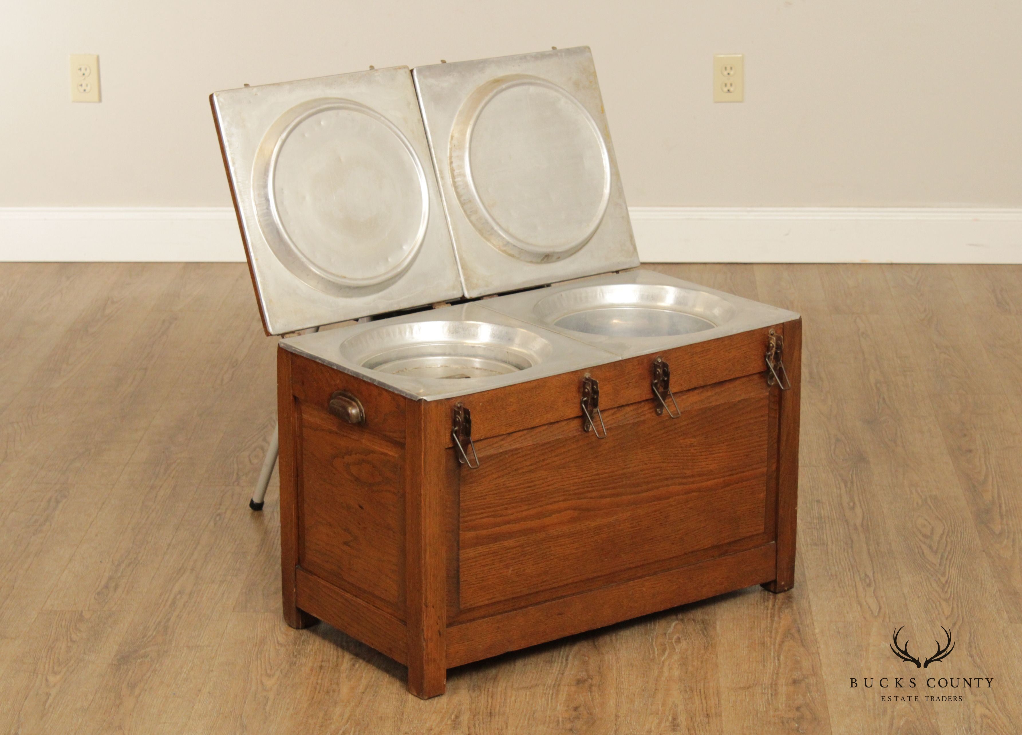 Vintage Oak Insulated Aluminum Food Carrier and Warmer