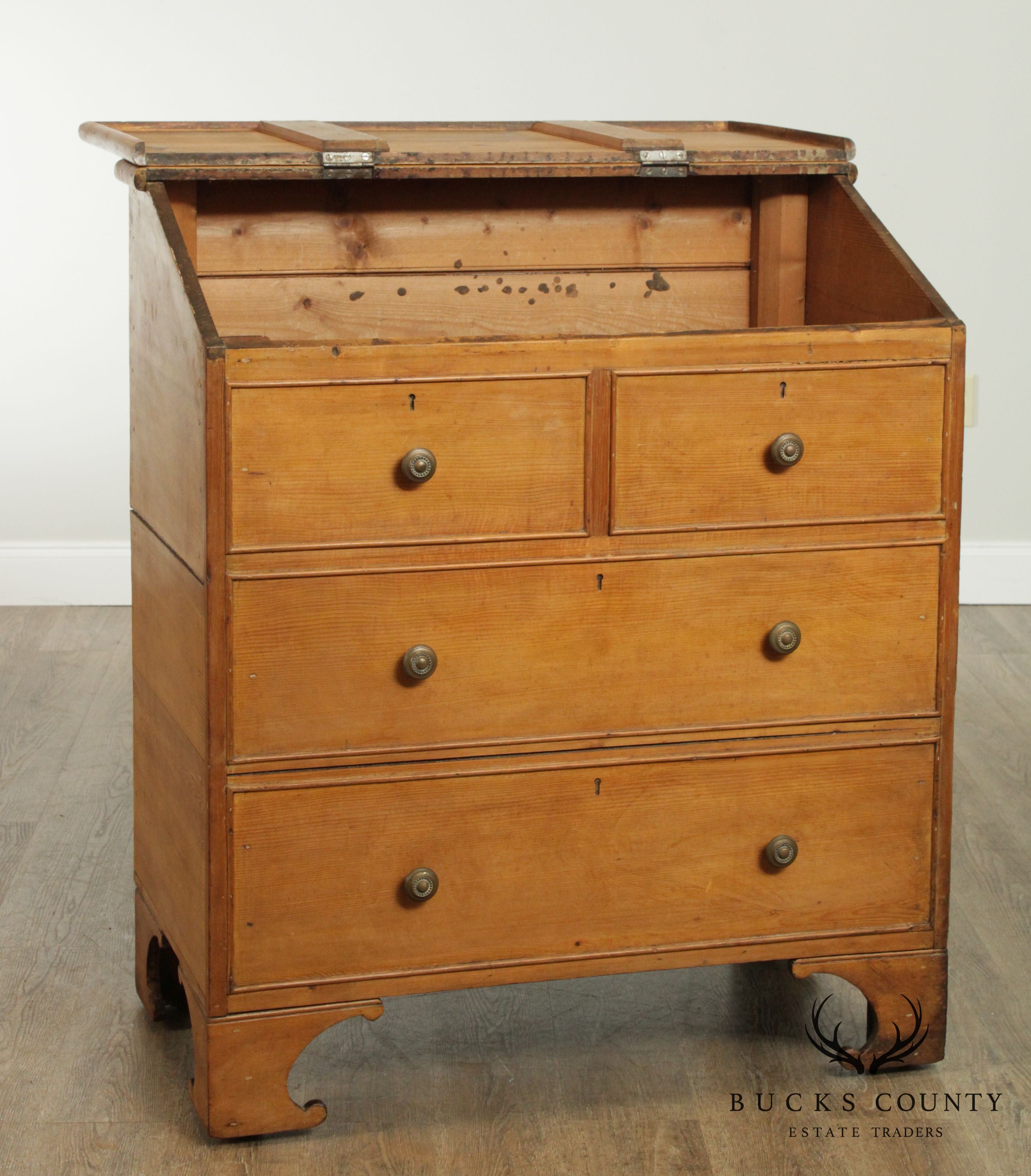 Antique 19th Century American Pine Sugar Chest