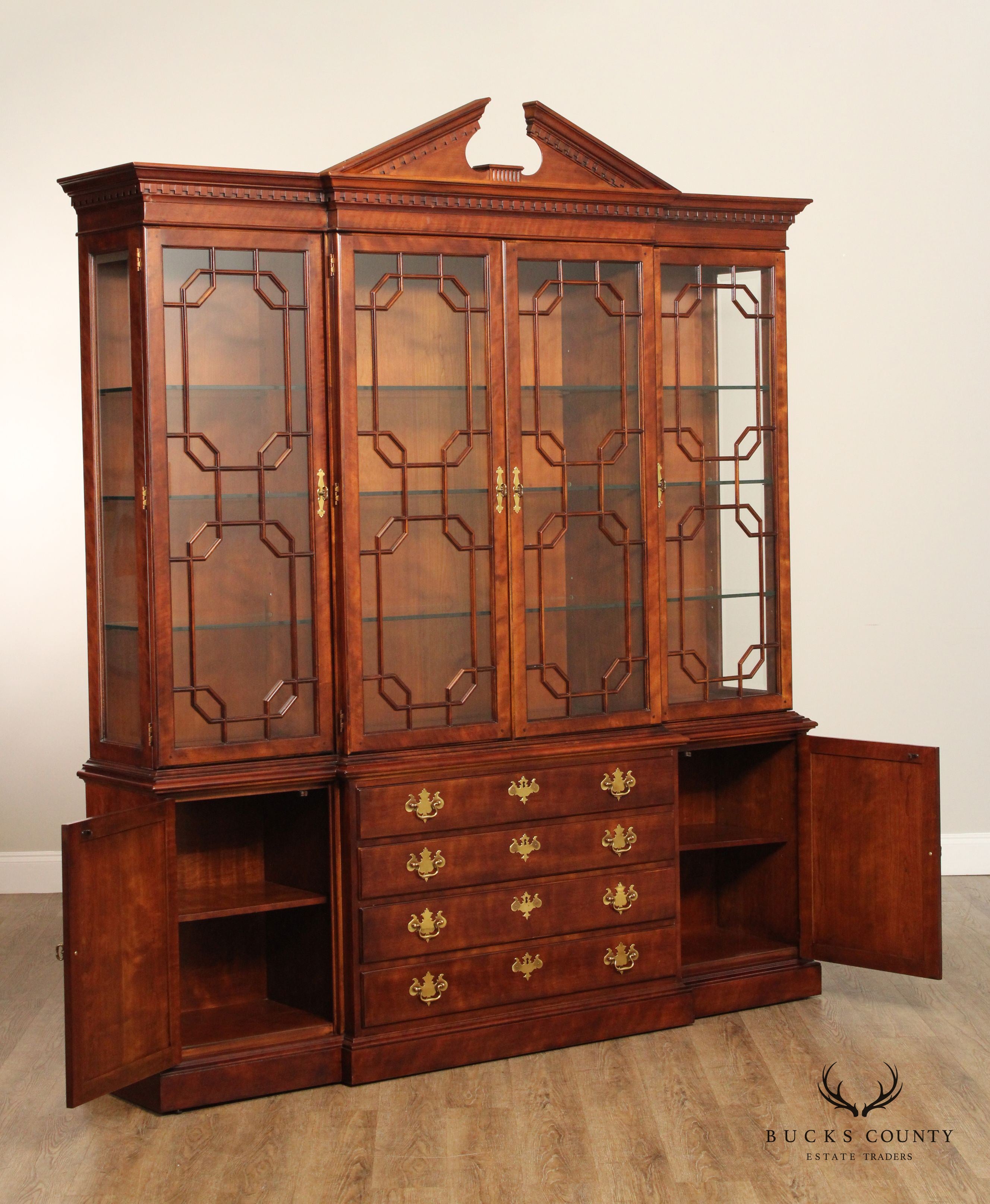 Henredon Chippendale Style Cherry Breakfront China Cabinet