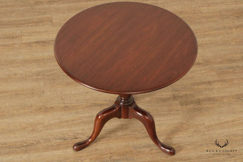 Federal Style Mahogany Round Tilt-Top Tea Table