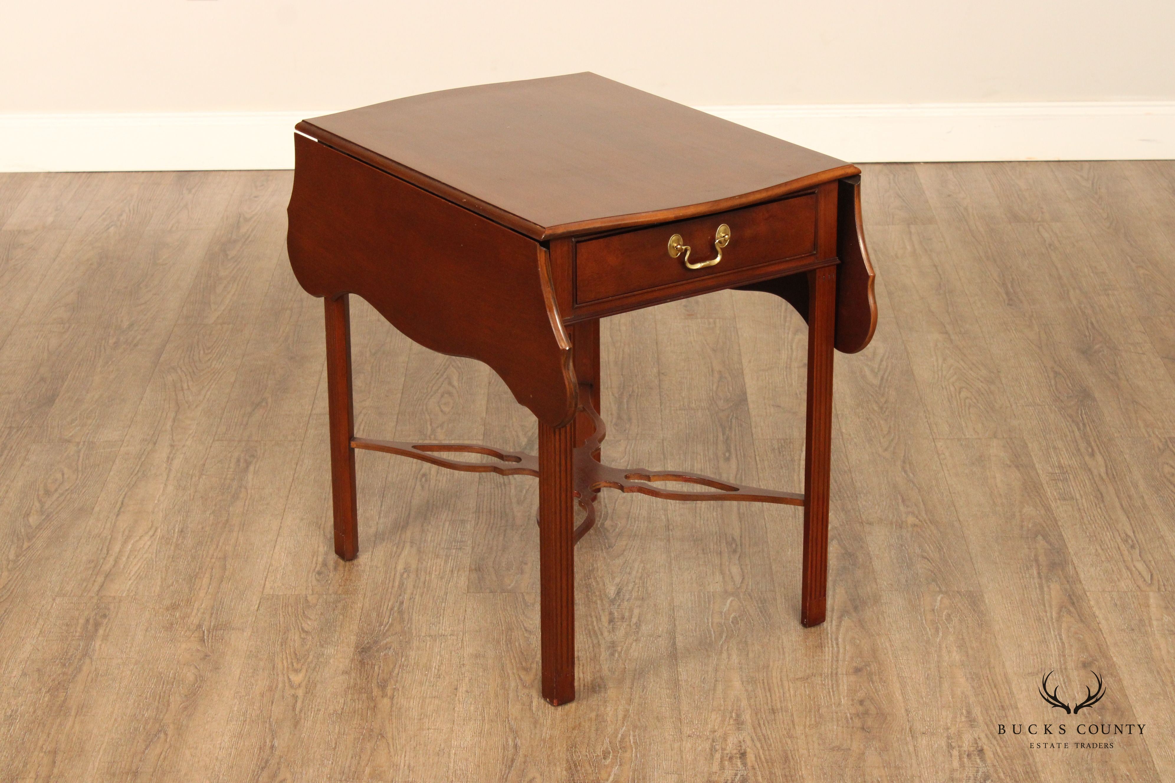 Councill Craftsmen Chippendale Style Mahogany Drop Leaf Side Table