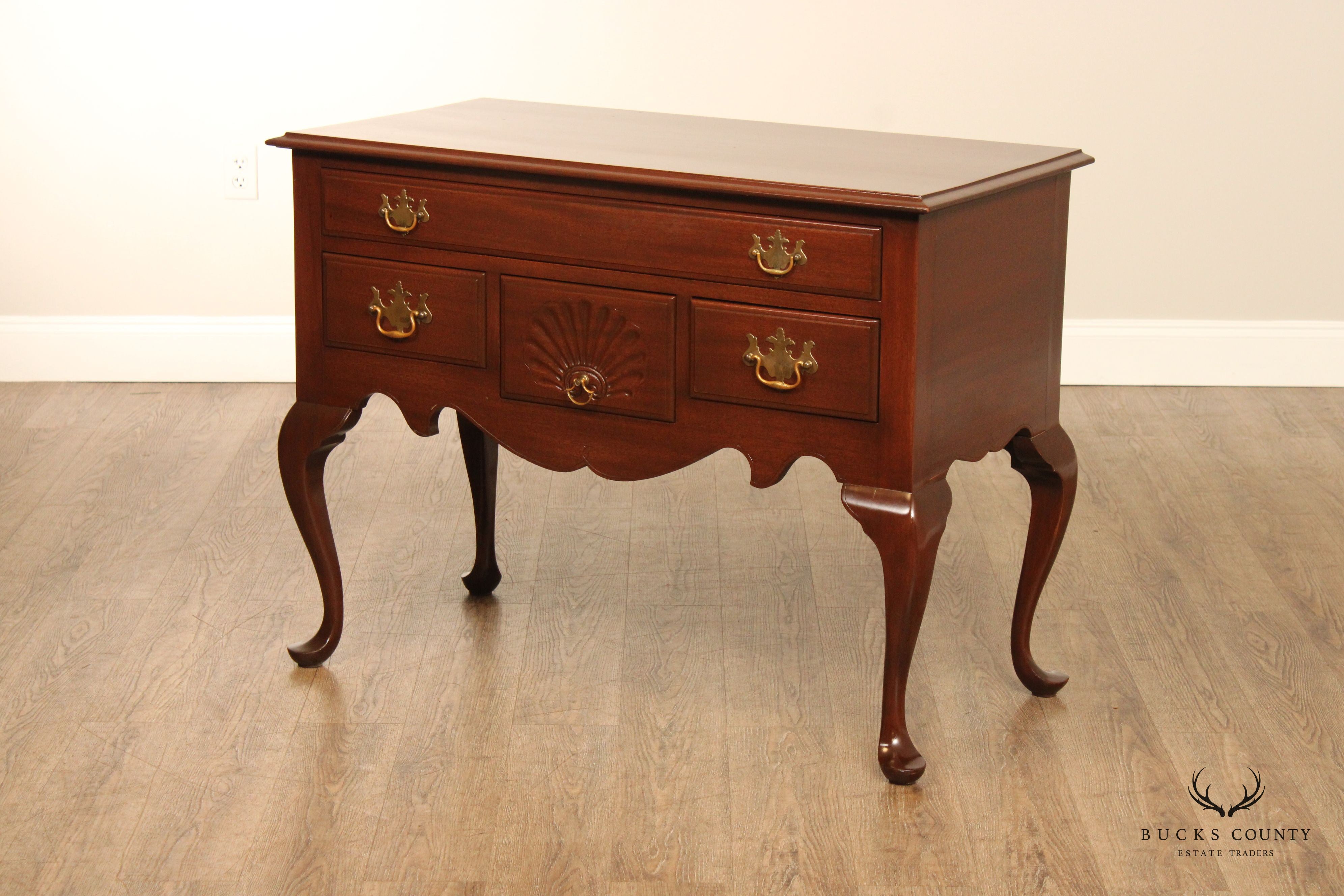 Alvin Rothenberger Bench Made Queen Anne Style Mahogany Lowboy