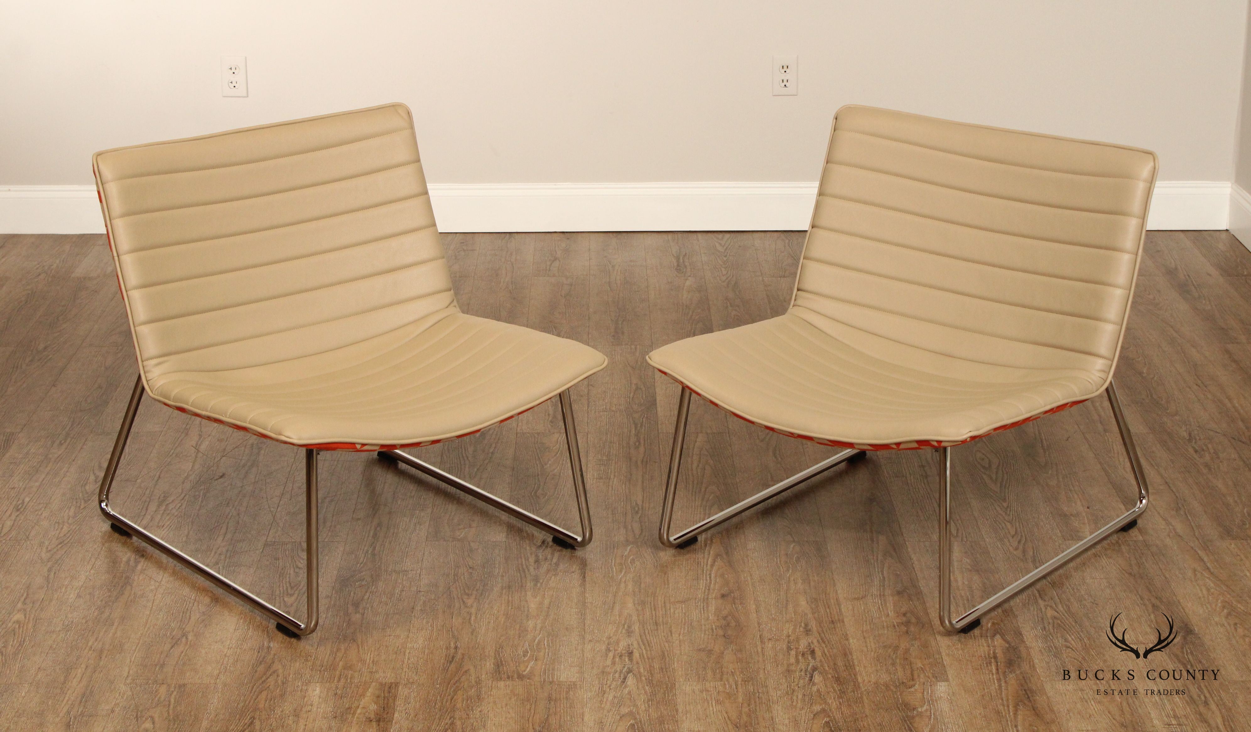 KIMBALL INTERNATIONAL MID CENTURY MODERN STYLE PAIR GRIN LOUNGE CHAIRS