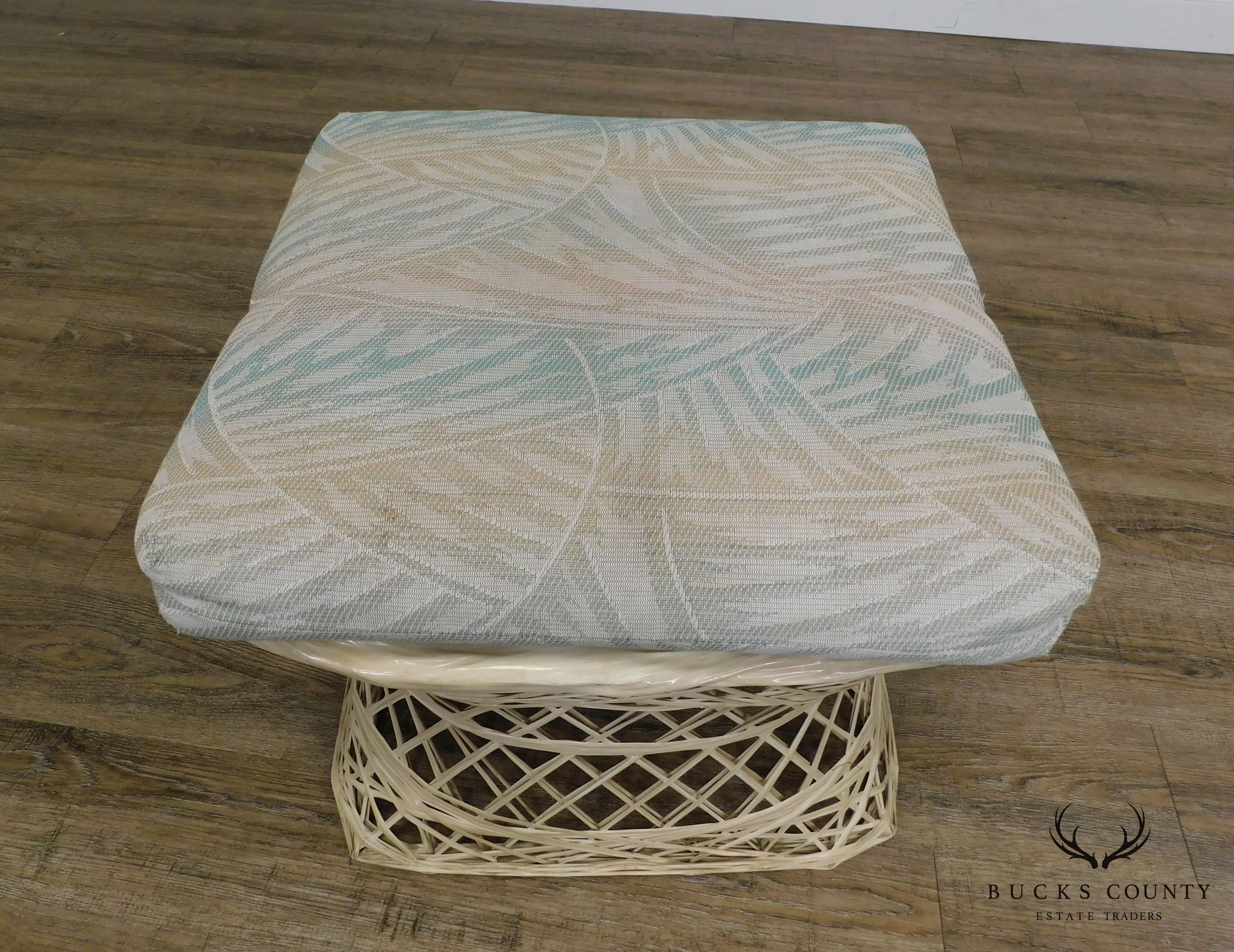 Russell Woodard Spun Fiberglass Mid Century Modern Ottoman