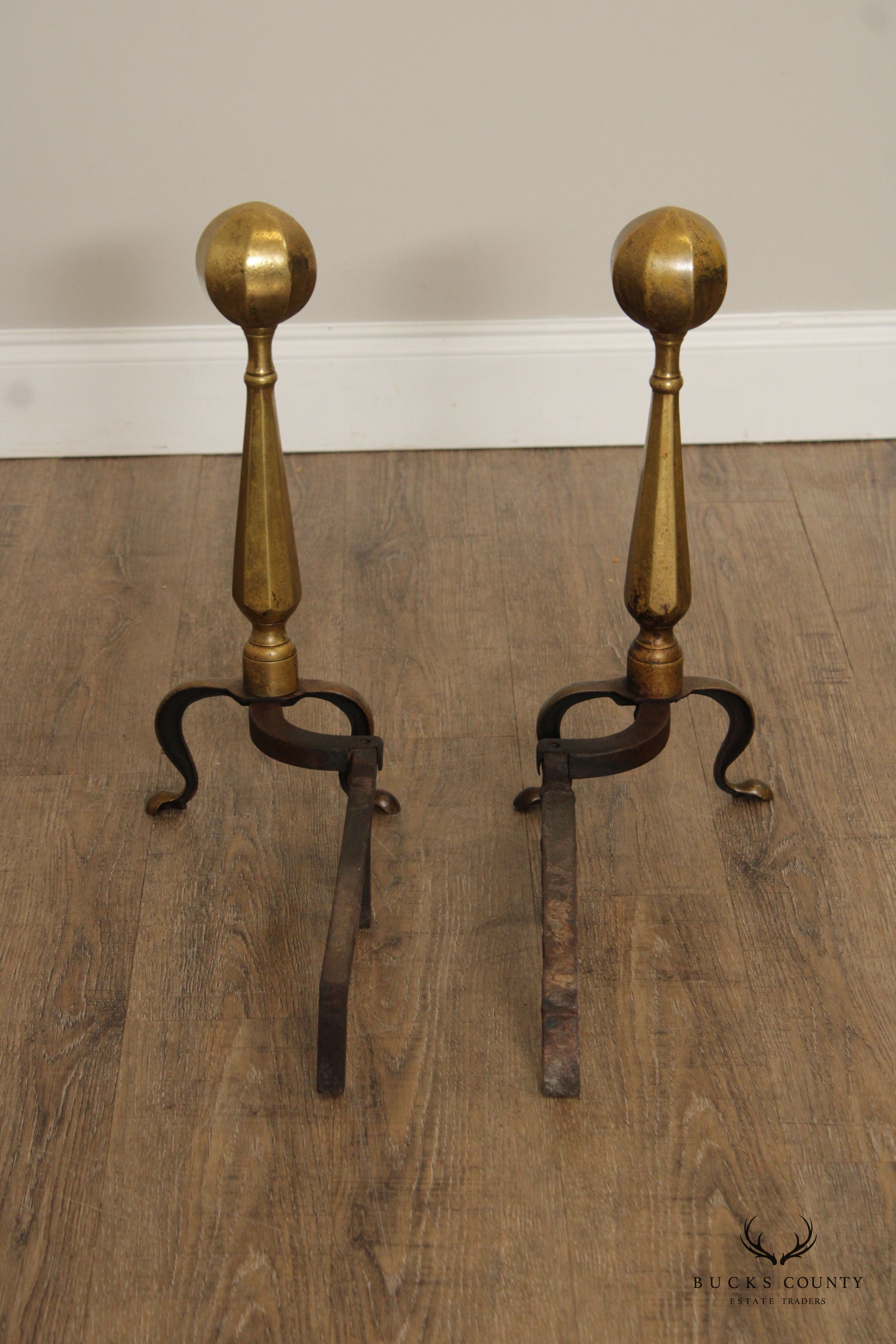 FEDERAL STYLE VINTAGE PAIR OF BRASS ANDIRONS