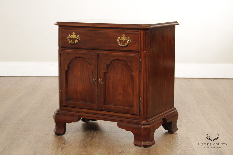 Drexel Heritage Chippendale Style Pair of Vintage Cherry Bedside Cabinet Nightstands