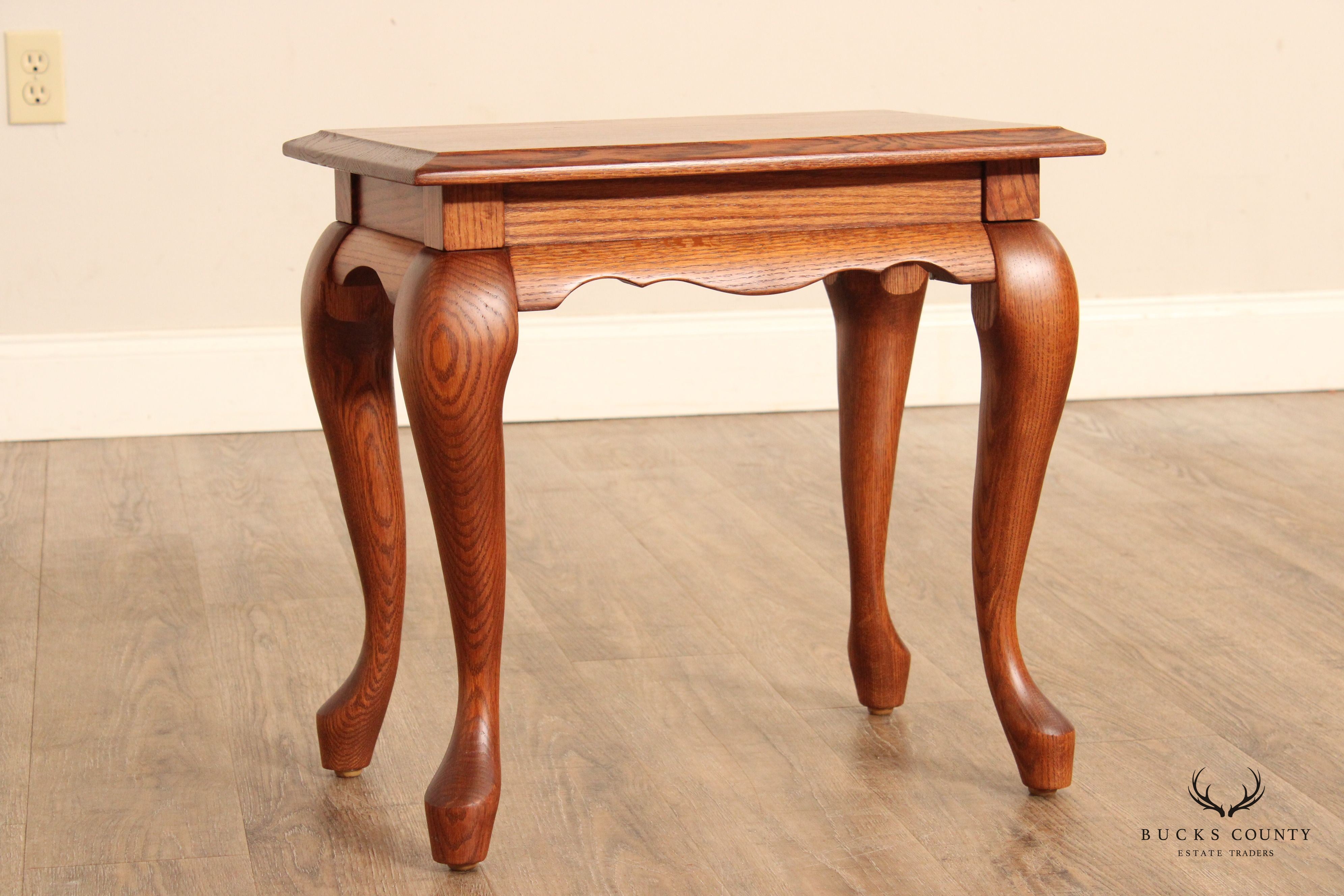 Queen Anne Style Oak Set of Three Nesting Tables