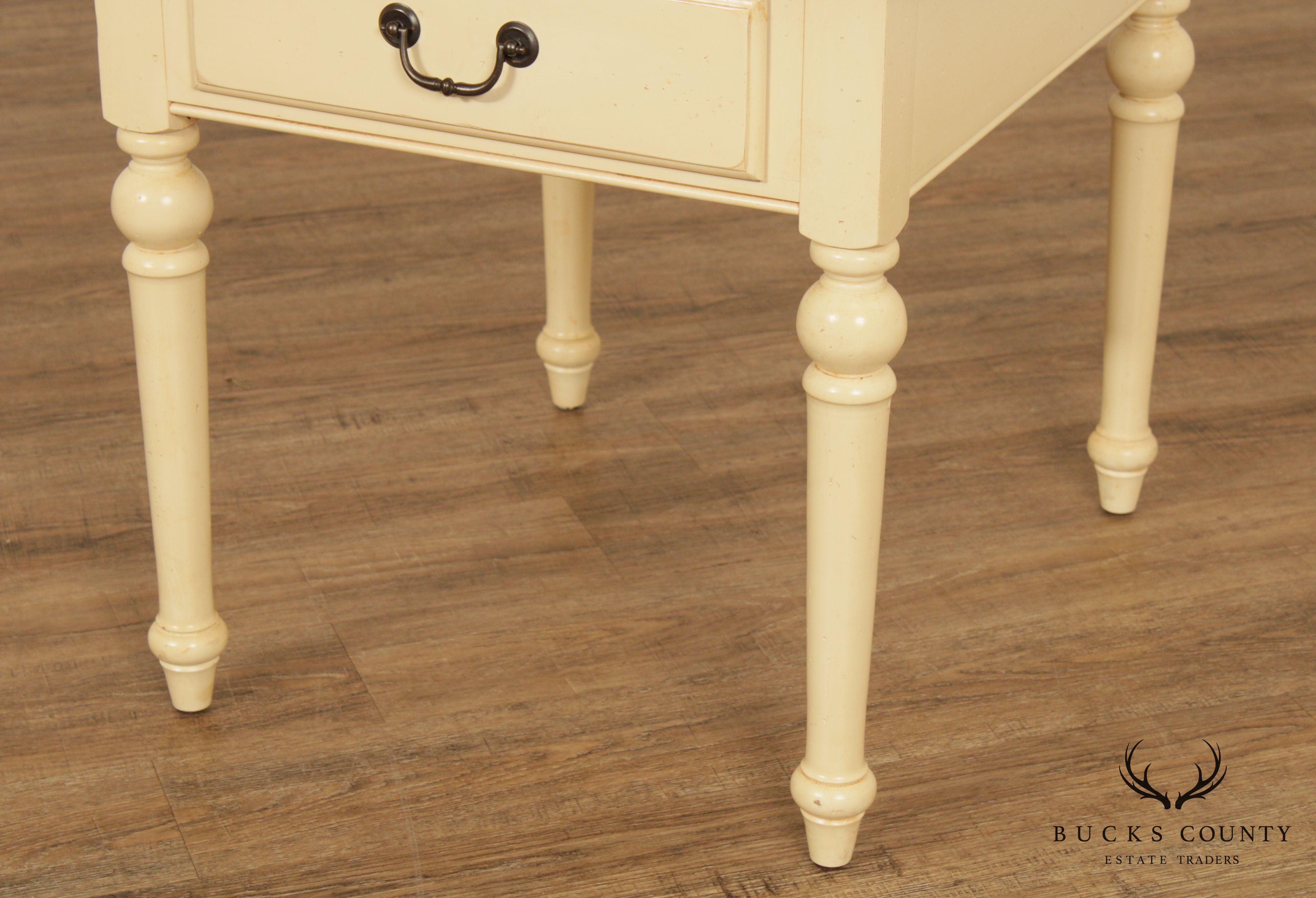 Ethan Allen Country Crossings Painted Maple End Table