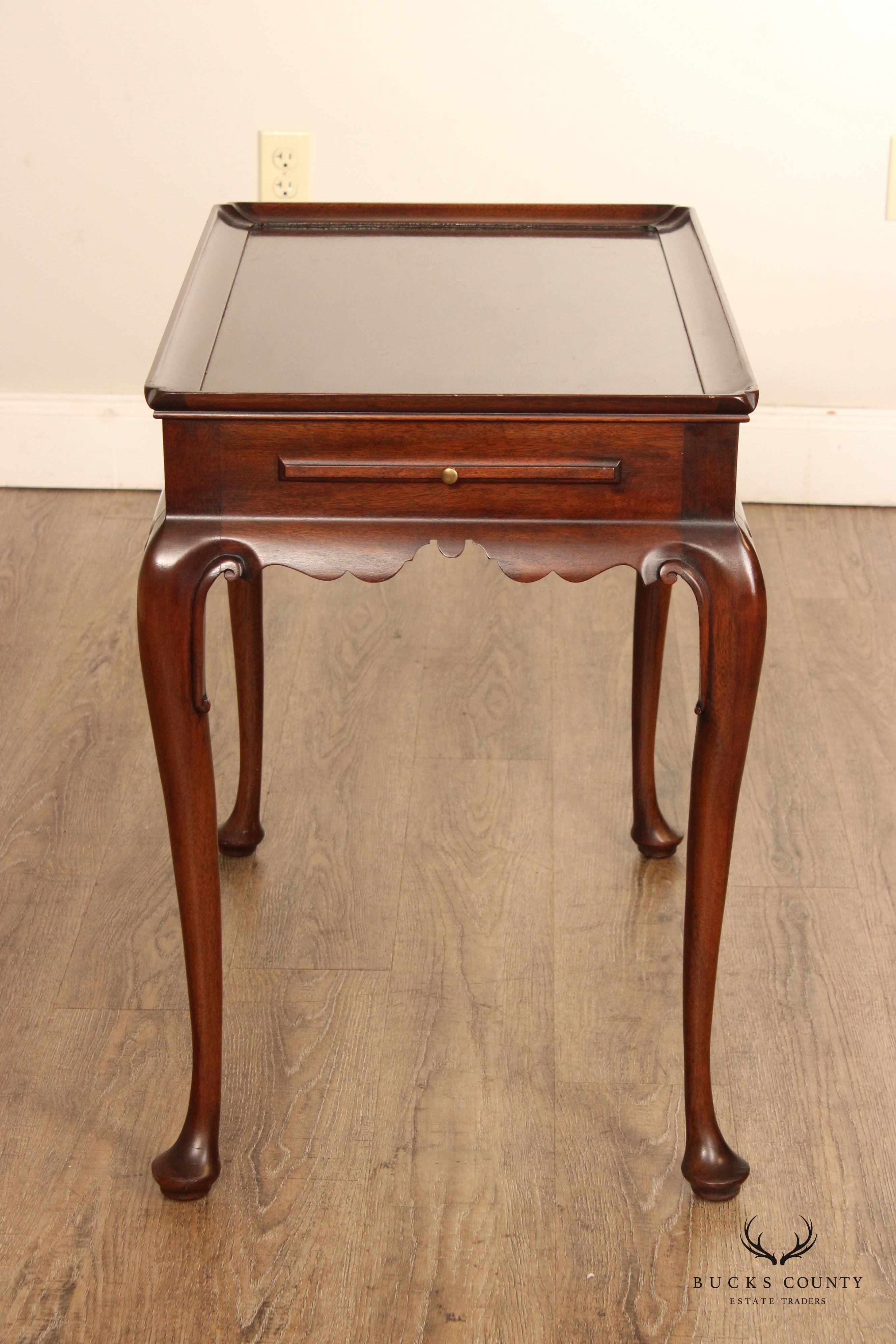 Henkel Harris Queen Anne Style Mahogany Side Table