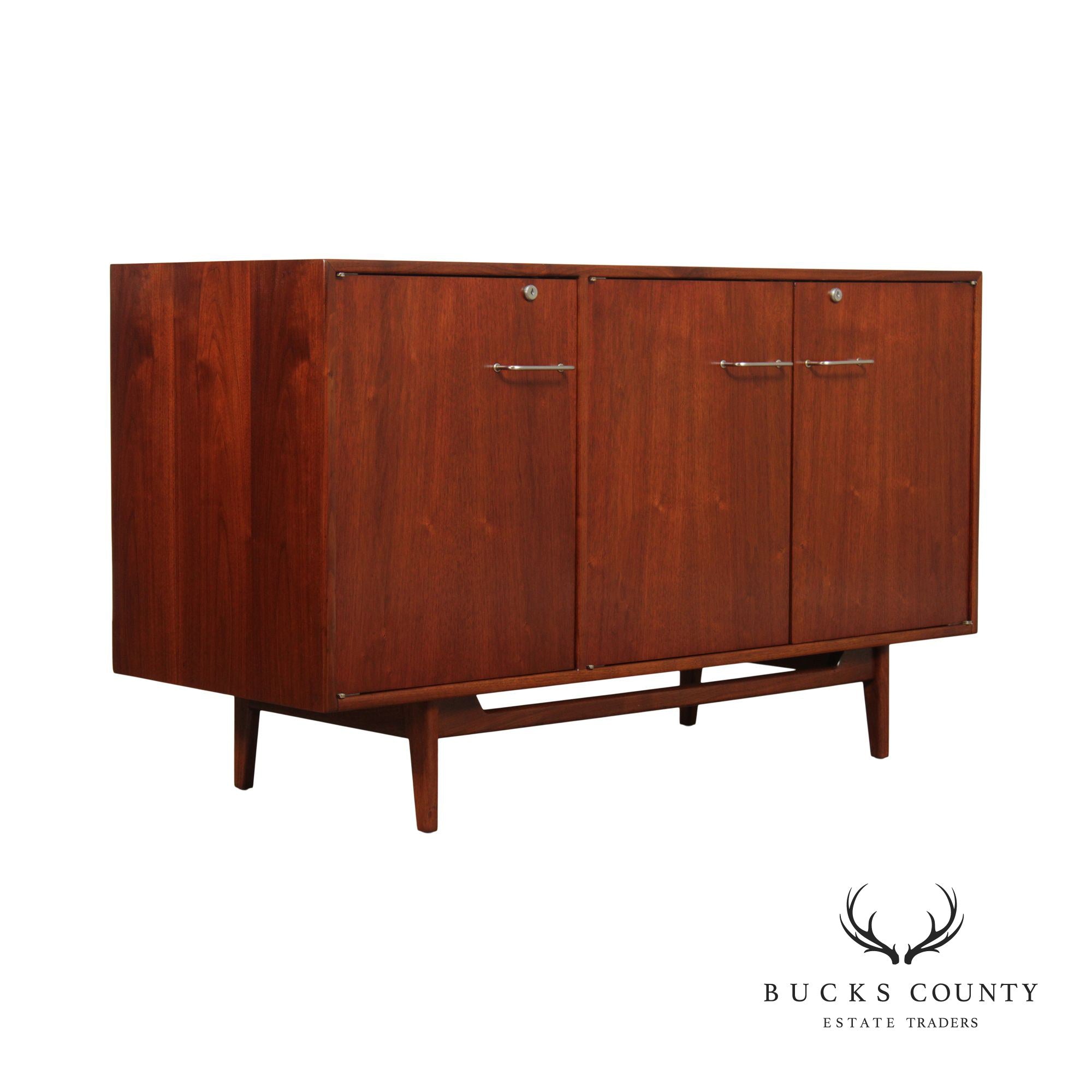 Jens Risom Mid century Modern Walnut Credenza Sideboard