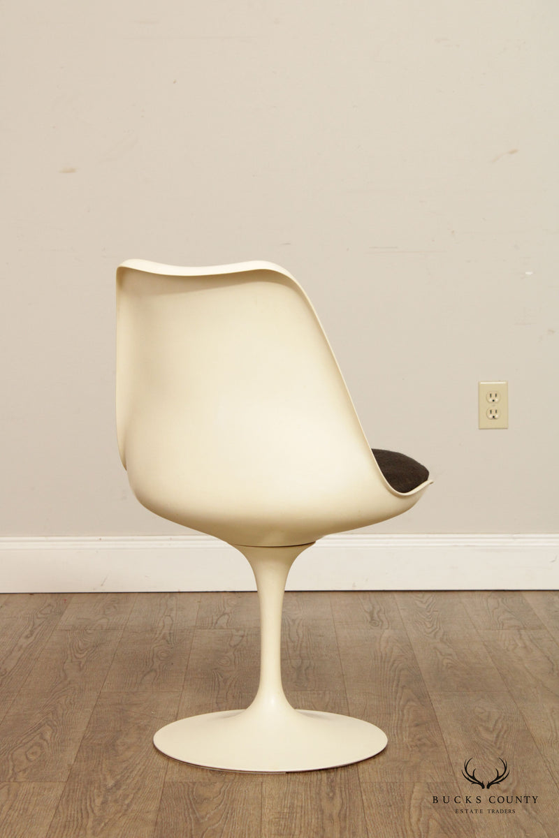 Eero Saarinen, Knoll Mid Century Modern Set of Six 'Tulip' Swivel Dining Chairs