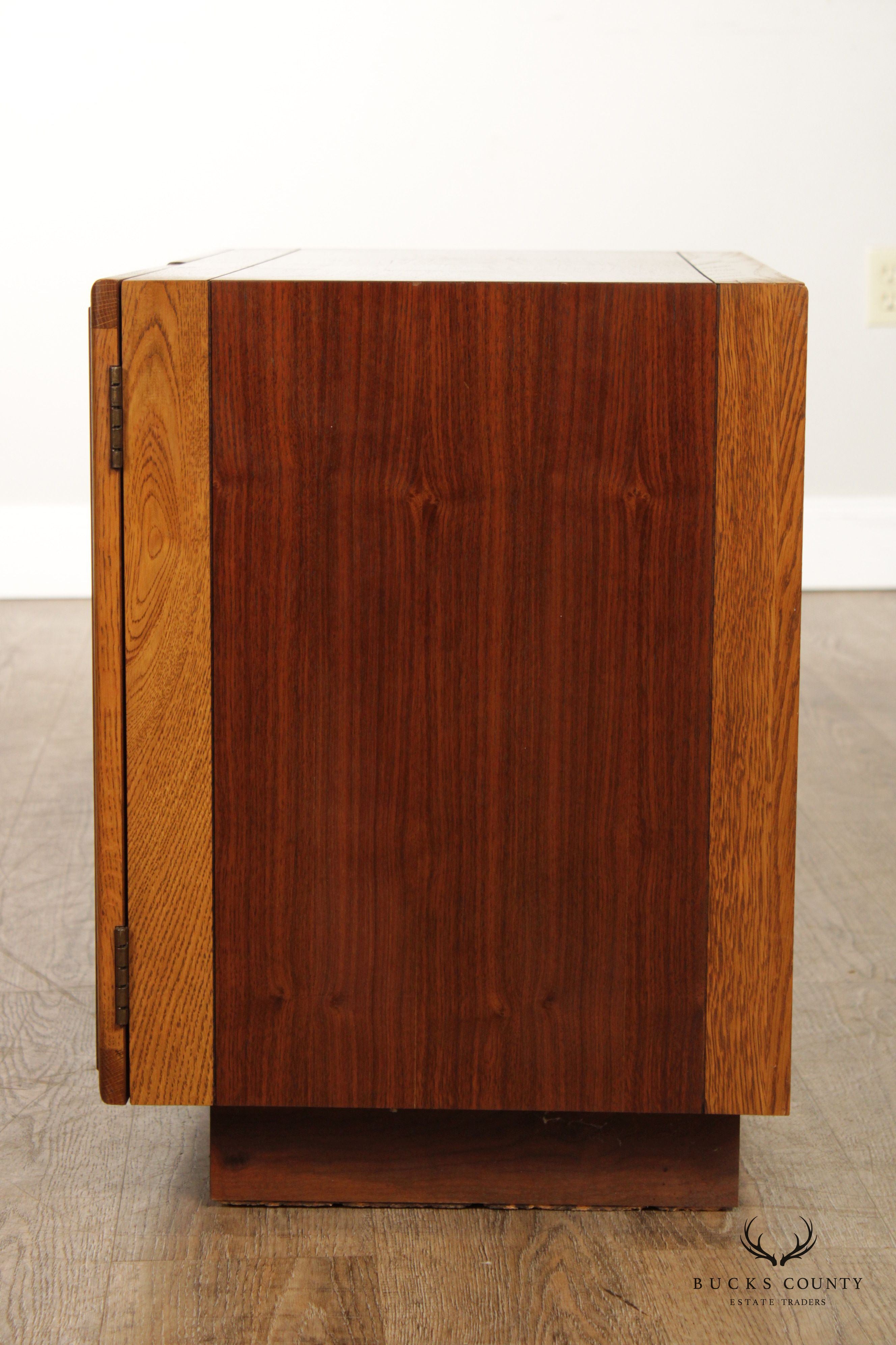 Lane Mid Century Modern Pair of Walnut Cabinet Nightstands