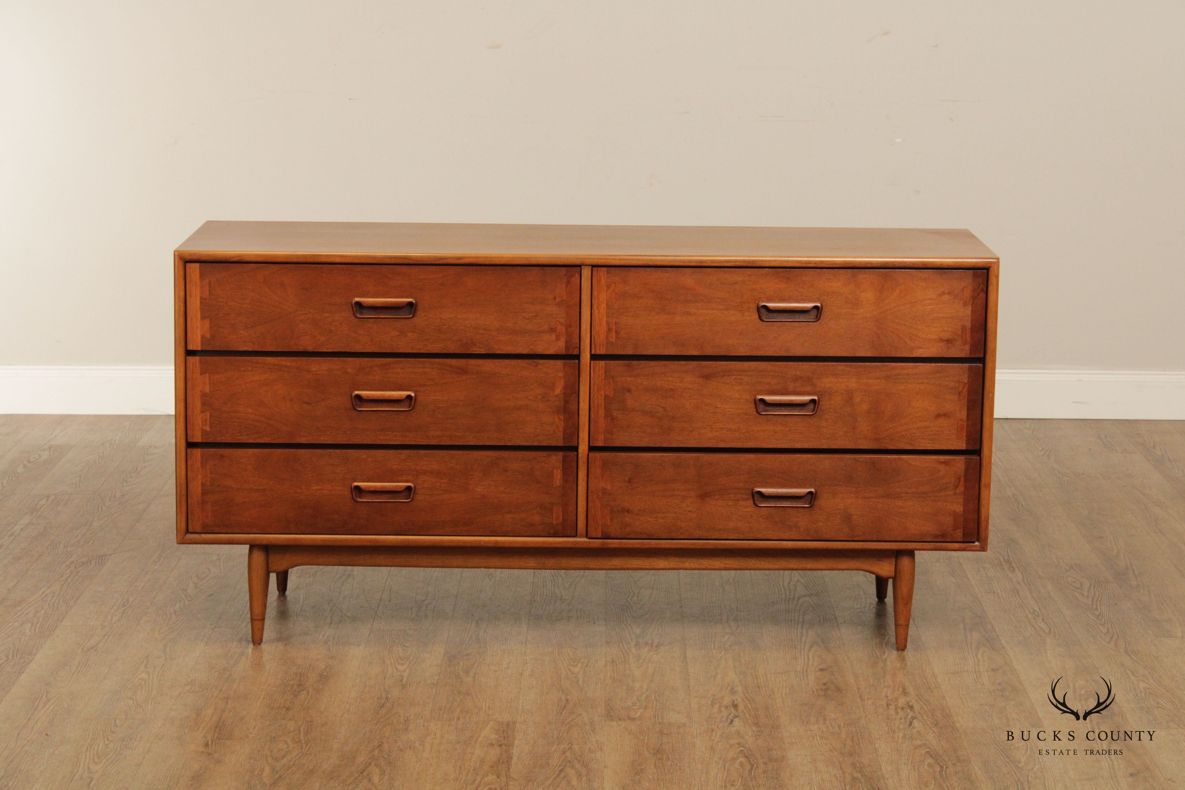 Lane Mid Century Modern Walnut Acclaim Long Dresser