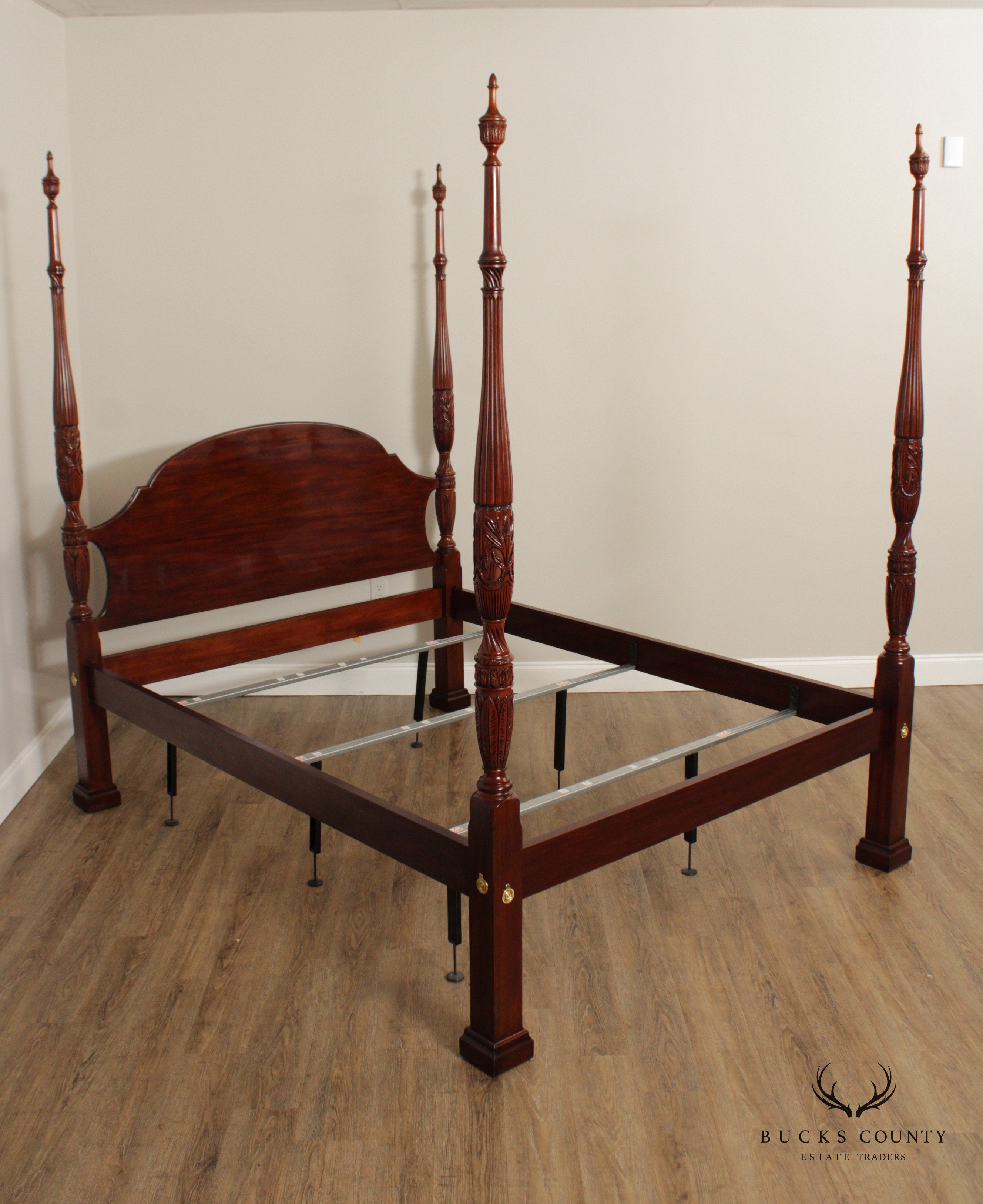 Henkel Harris Queen Four Poster Mahogany Rice Carved Bed