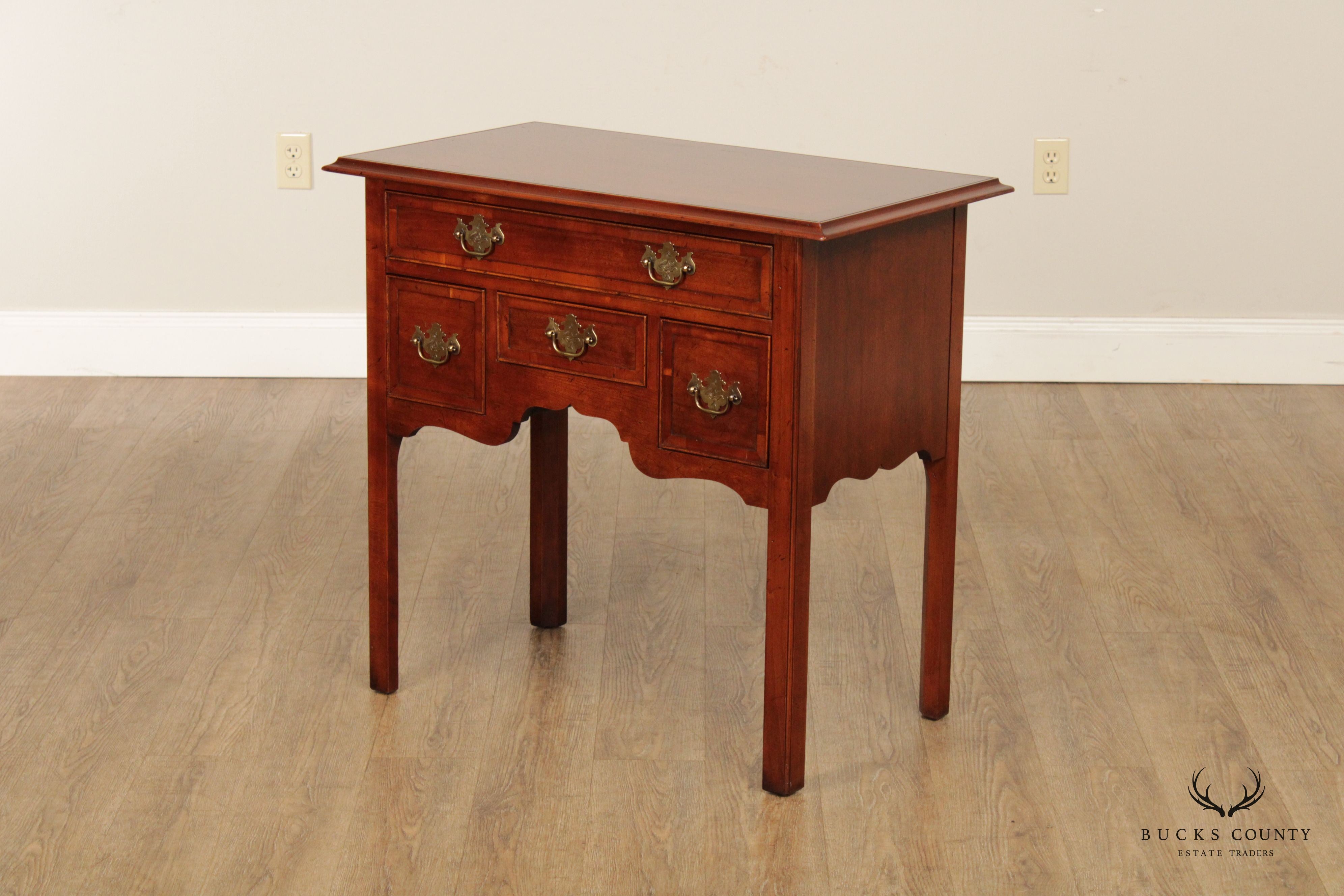 Hekman Furniture Georgian Style Banded Mahogany Lowboy