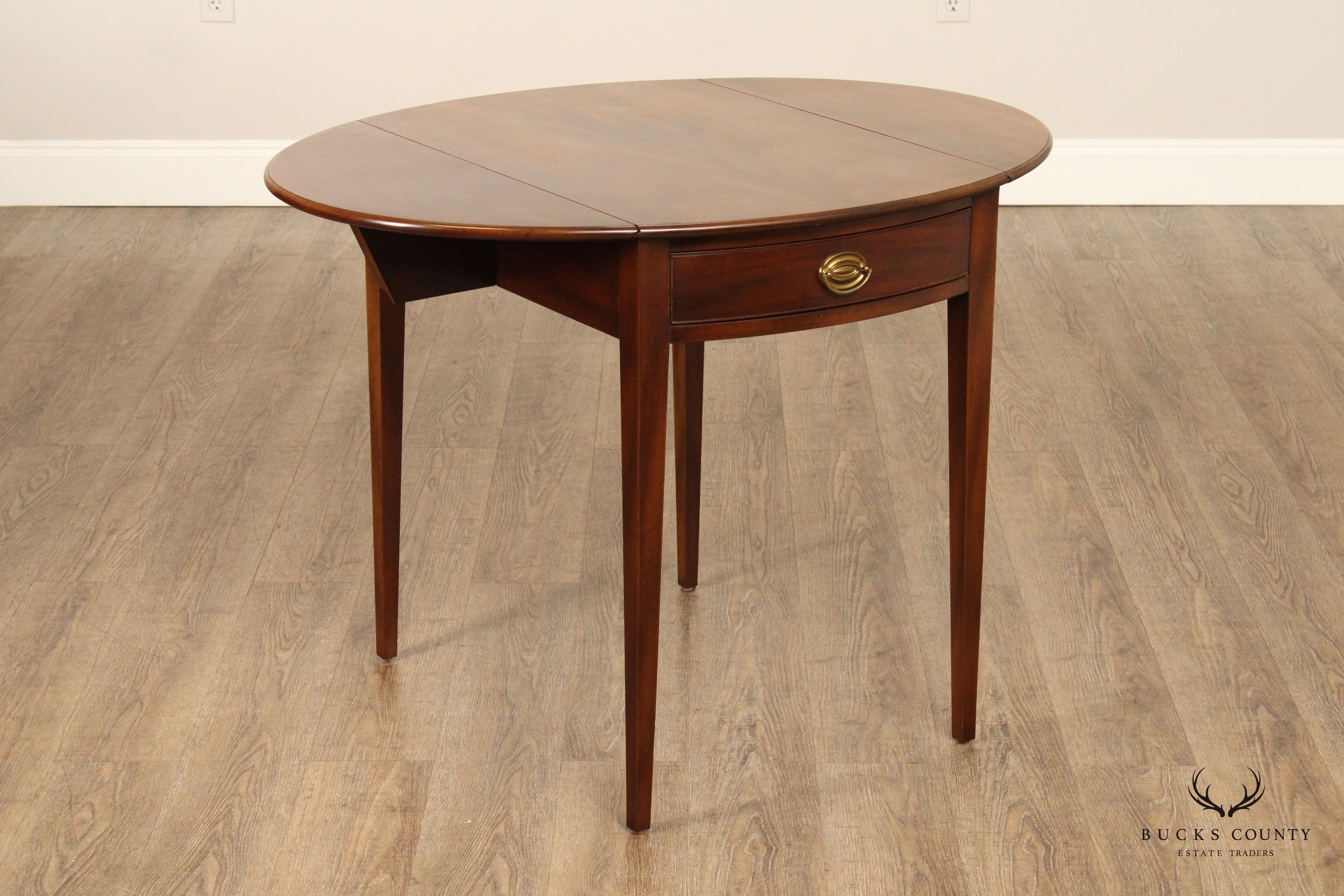 Kittinger Williamsburg Adaptation Mahogany Pembroke Side Table