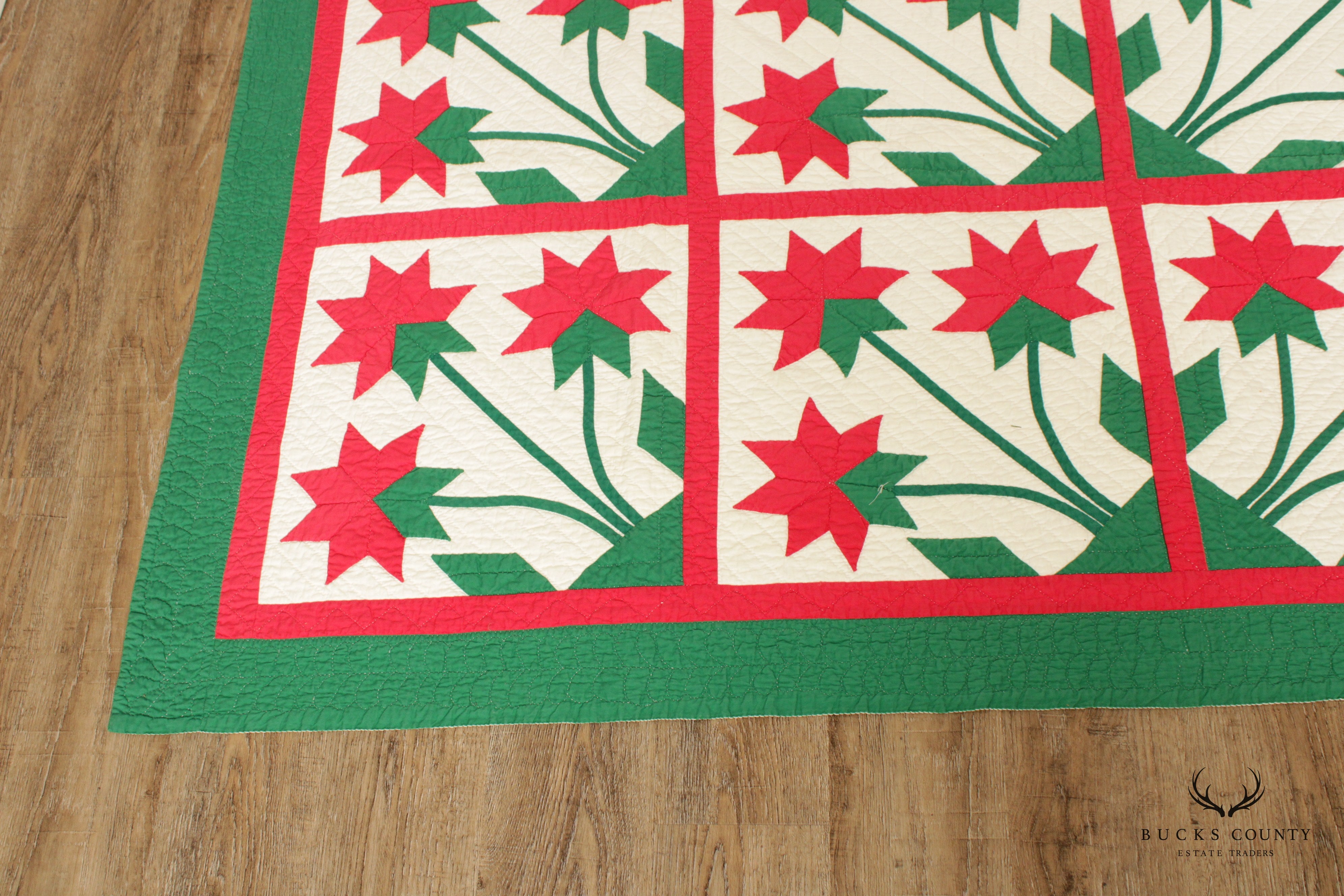 Early 20th Century Poinsettia Applique Christmas Quilt