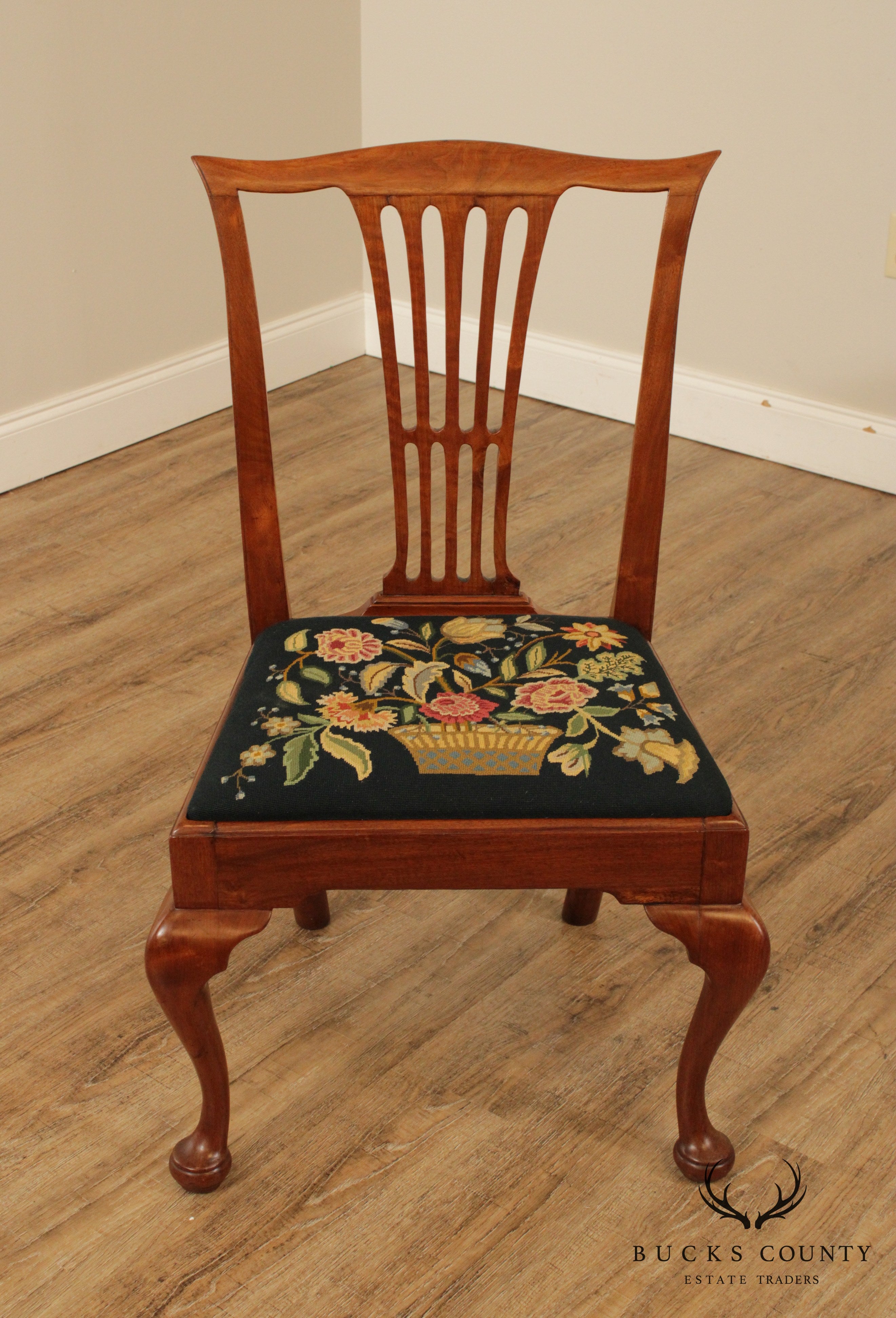 18th Century Antique American Mahogany Queen Anne Side Chair