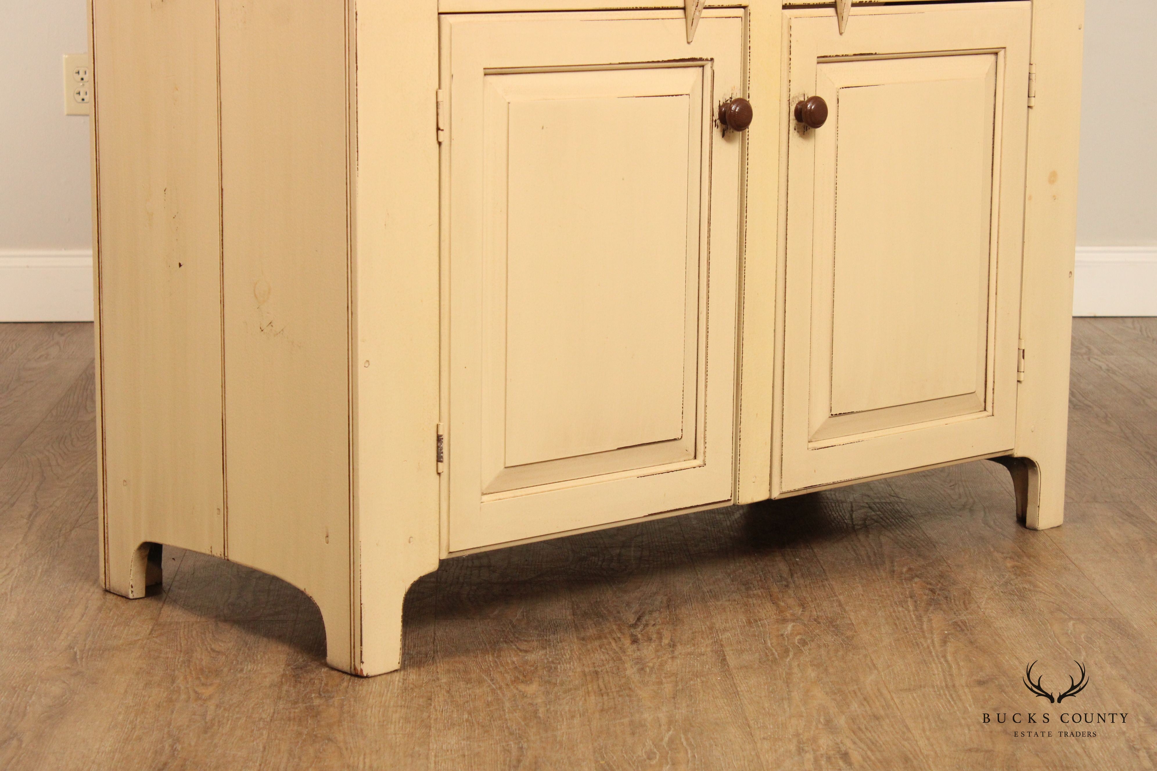 Canaan Cabinetry 'Farm Furniture' Primitive Painted Pine Buffet Cupboard