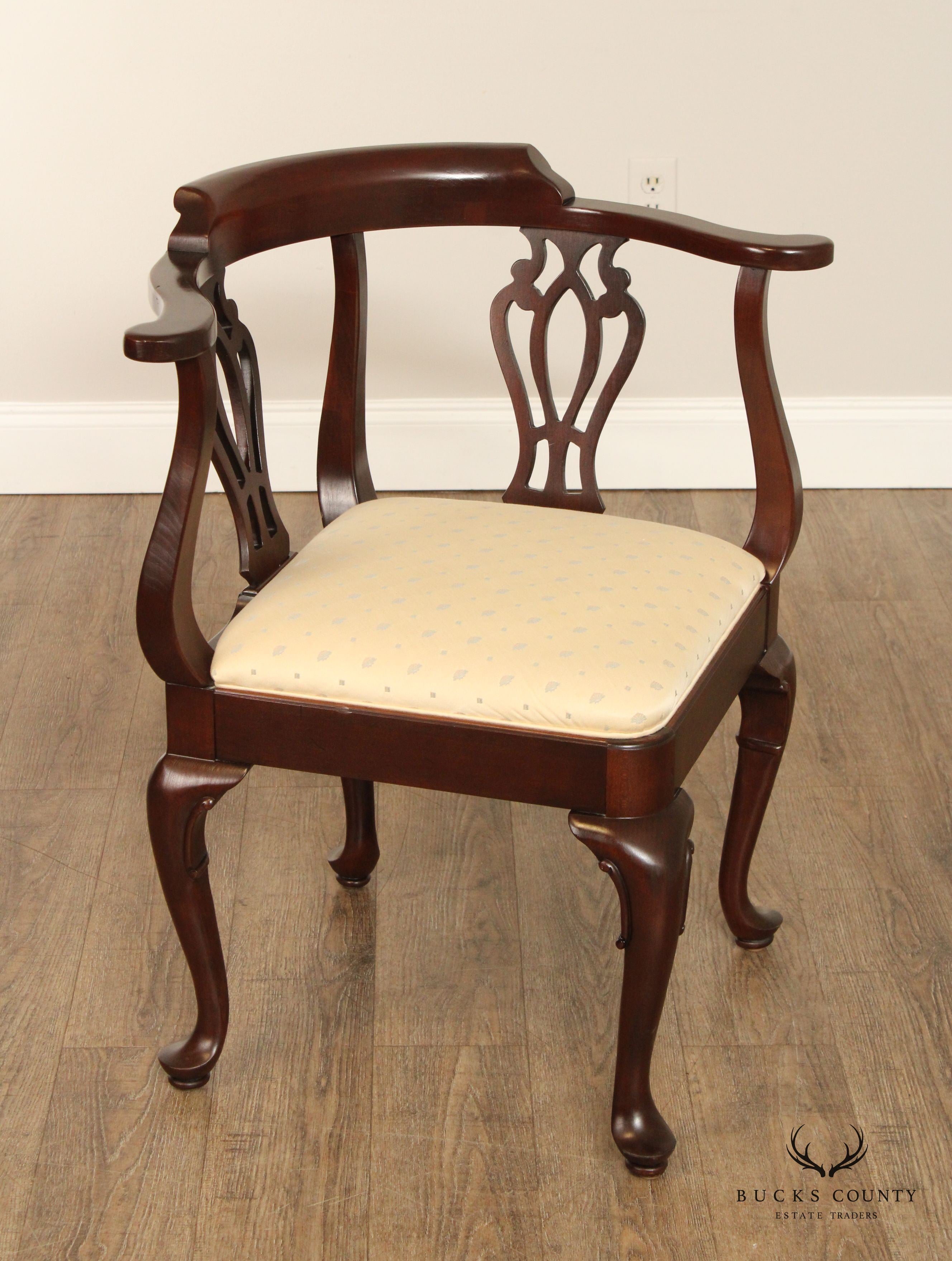 Ethan Allen Georgian Court Chippendale Style Corner Arm Chair