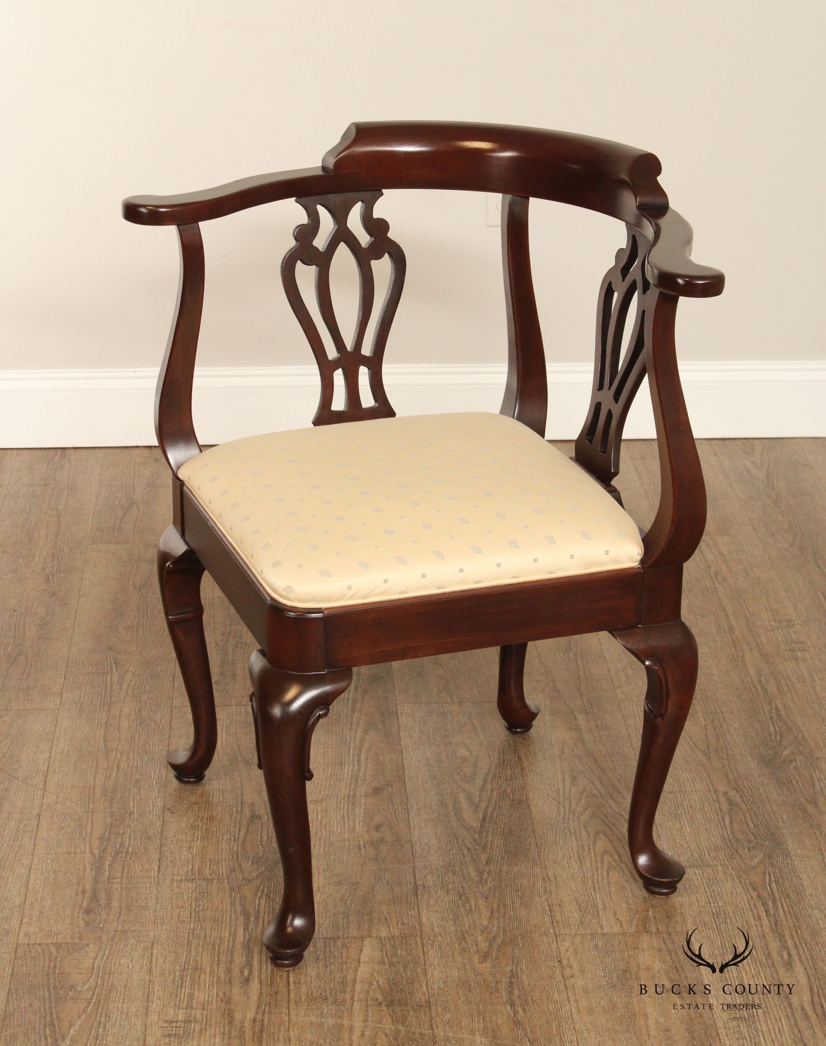 Ethan Allen Georgian Court Chippendale Style Corner Arm Chair