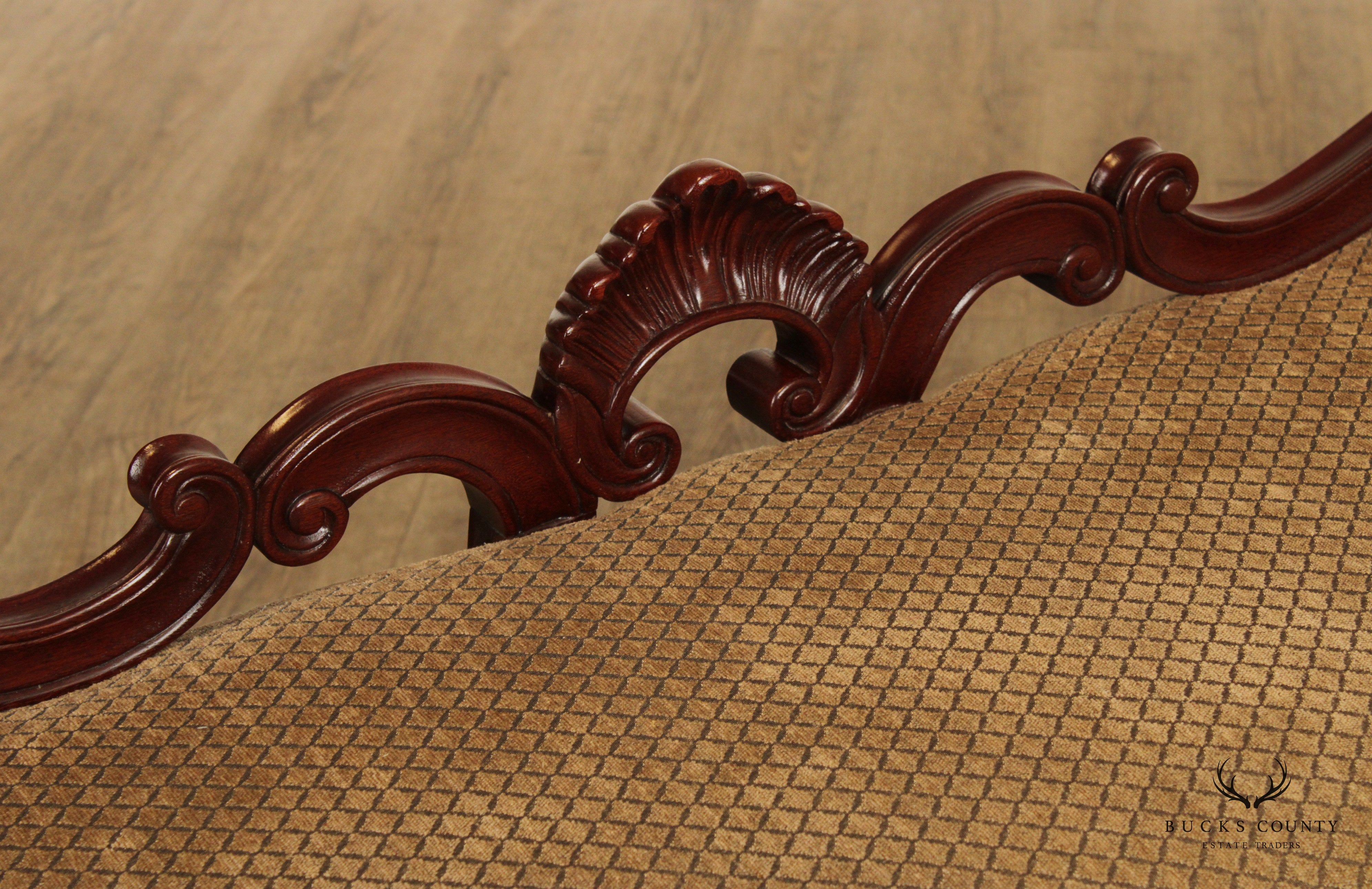 Quality Carved Mahogany Rococo Style Window Bench