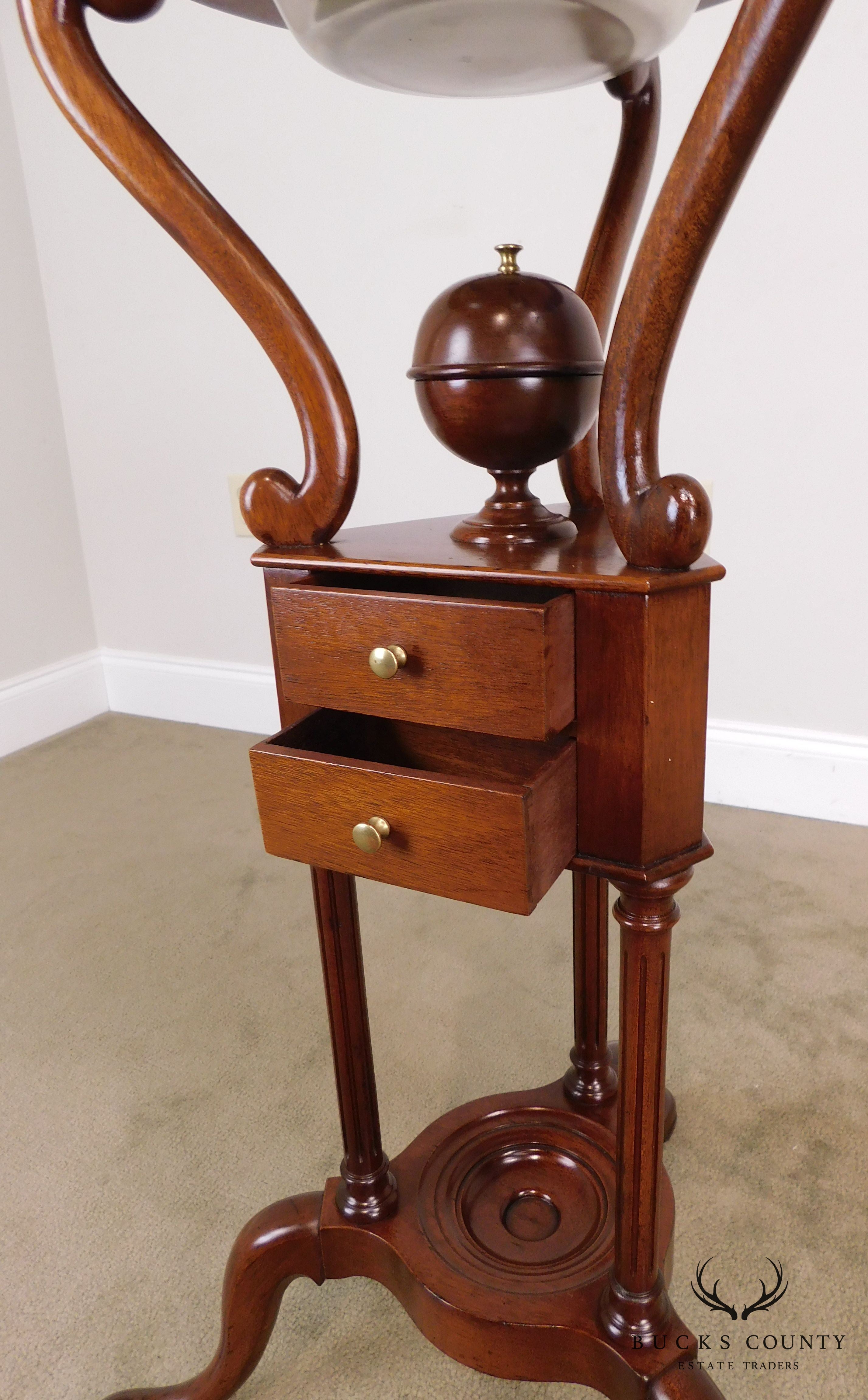 Biggs Thomas Jefferson Reproduction Georgian Mahogany Wig Stand No. 2090