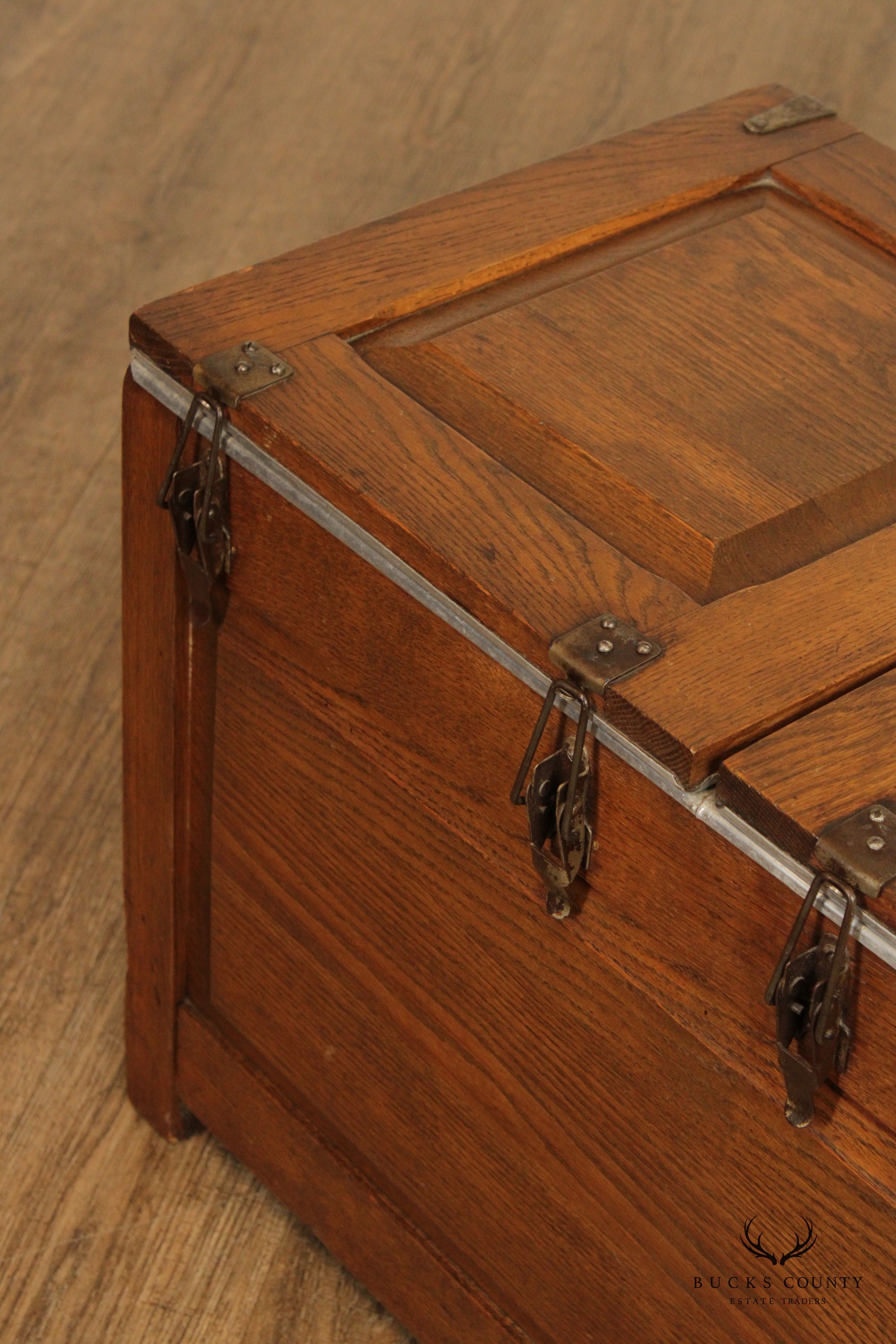 Vintage Oak Insulated Aluminum Food Carrier and Warmer