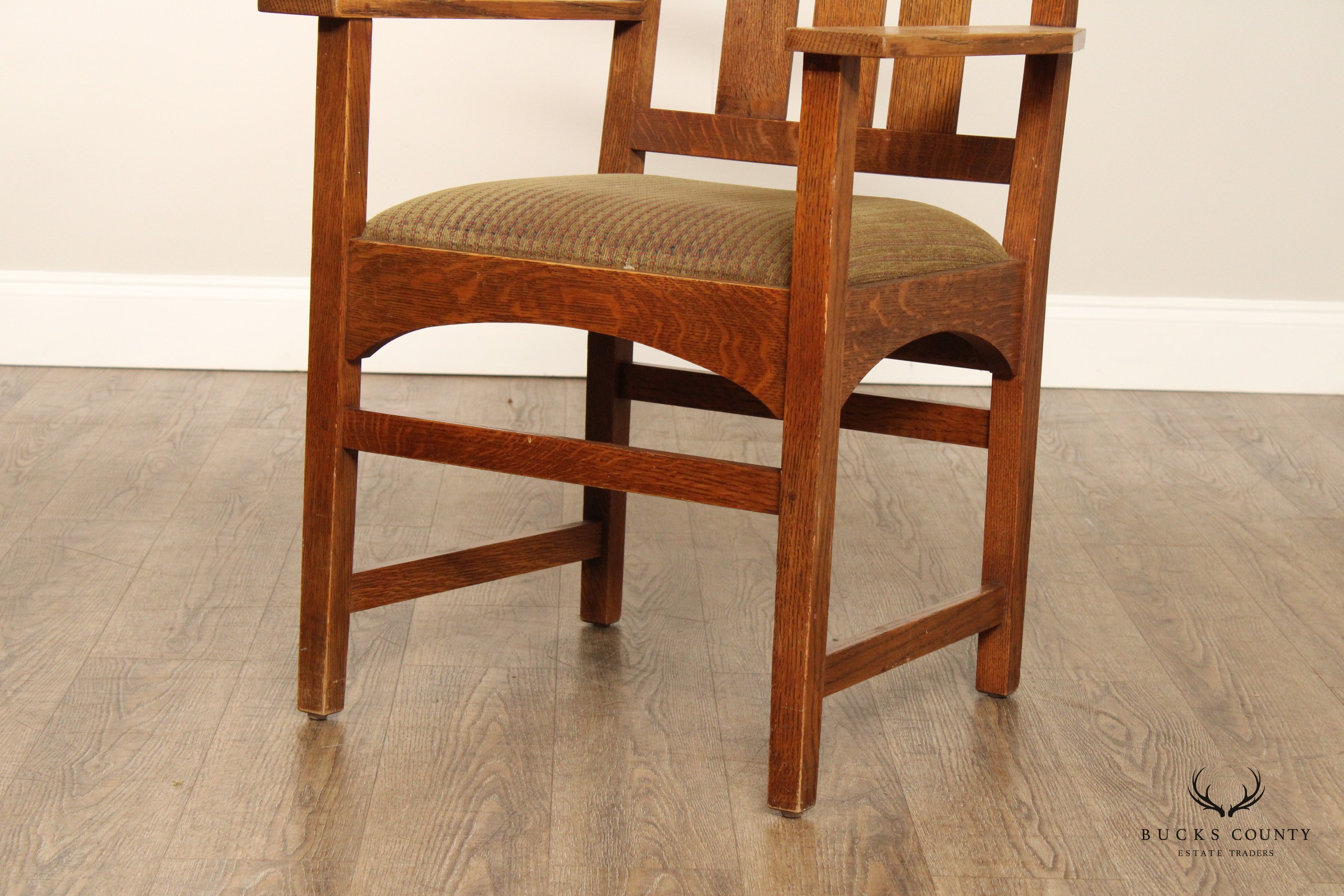 Stickley Mission Collection Harvey Ellis Pair of Oak Arm Chairs