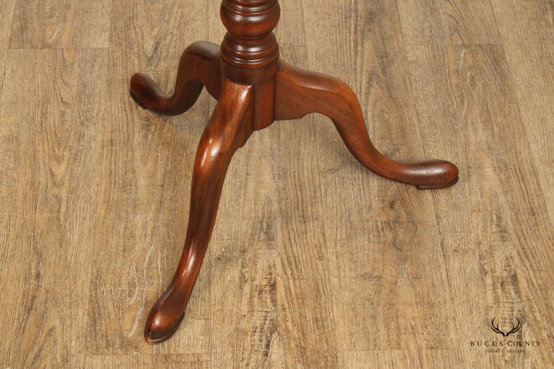 KITTINGER COLONIAL WILLIAMSBURG ADAPTATION QUEEN ANNE MAHOGANY SIDE TABLE