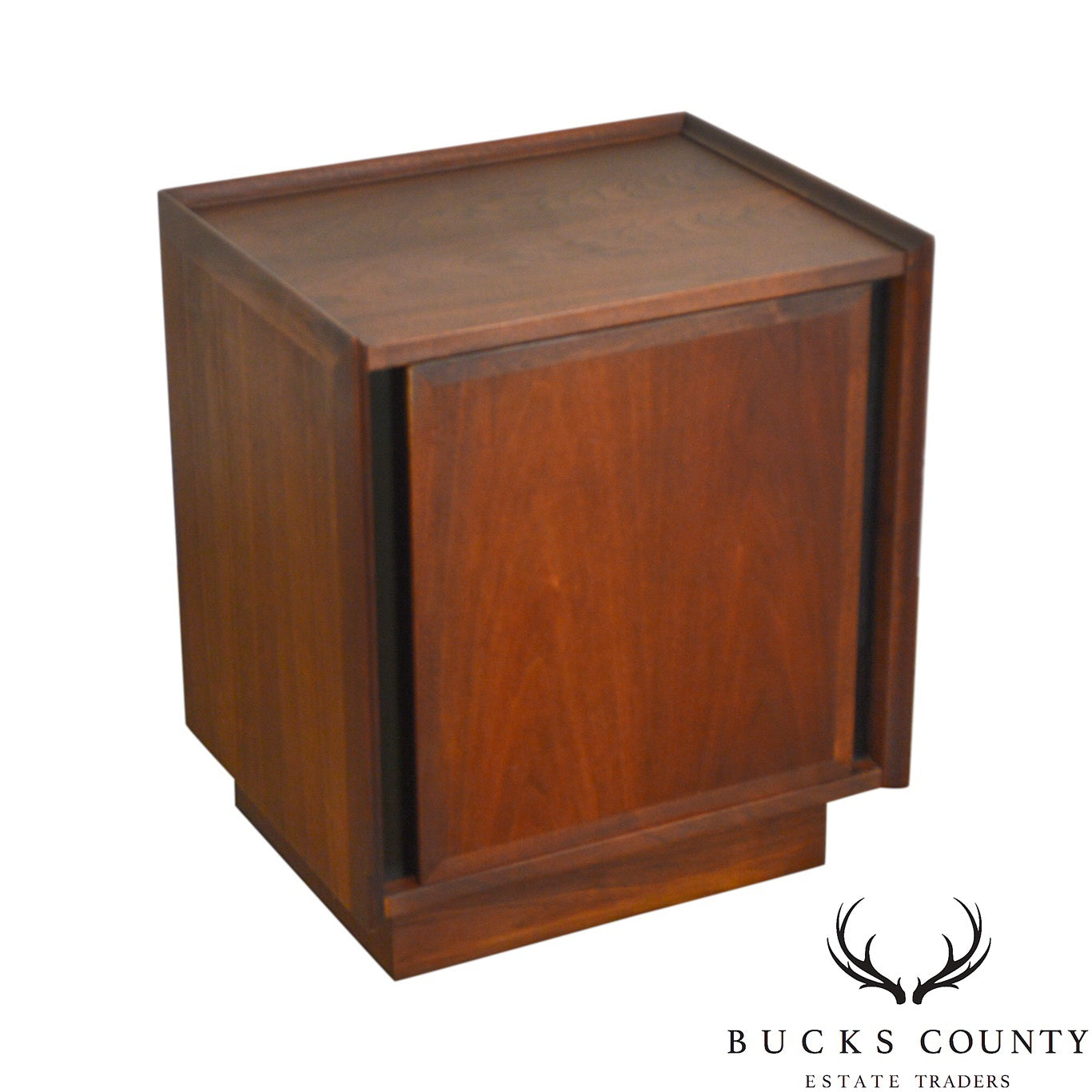 Milo Baughman for Dillingham Mid Century Modern Walnut Nightstand