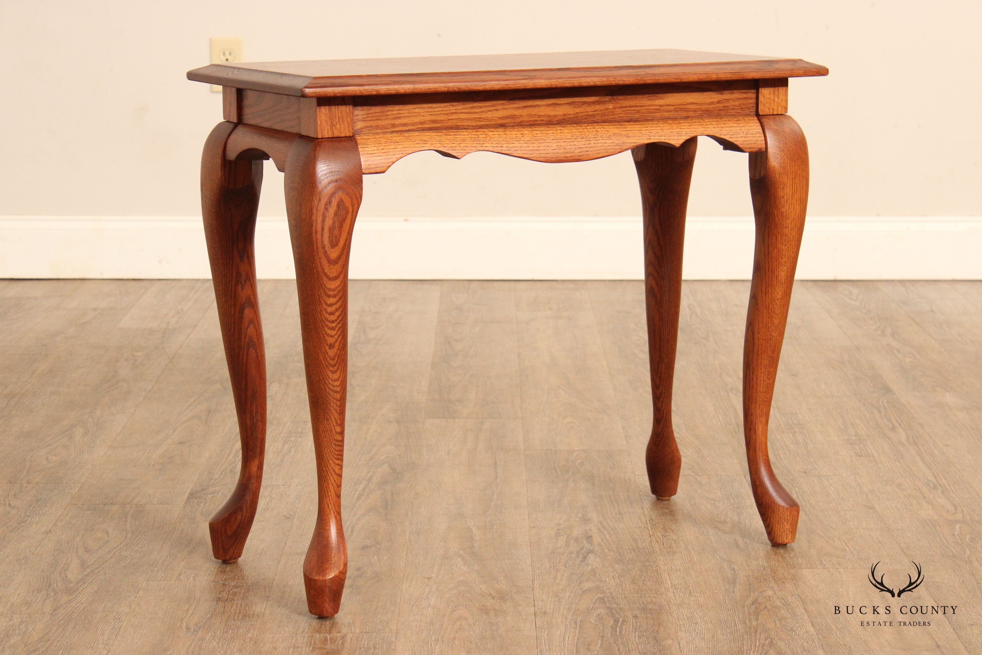 Queen Anne Style Oak Set of Three Nesting Tables