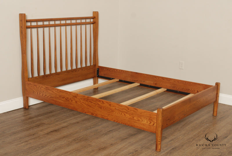Hunt Country Furniture Oak Full Size Spindle Bed