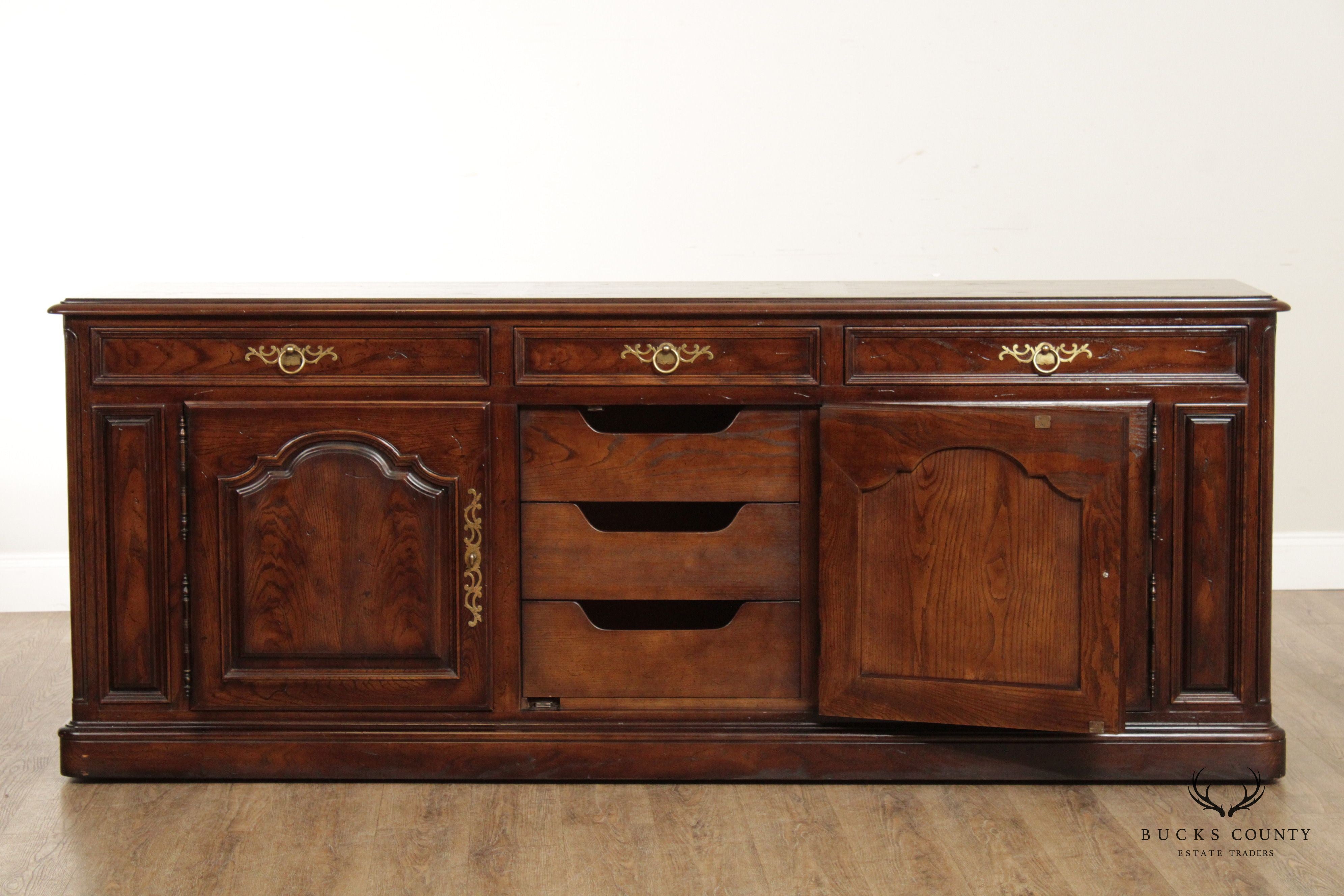 Henredon Four Centuries Collection Oak Sideboard Credenza